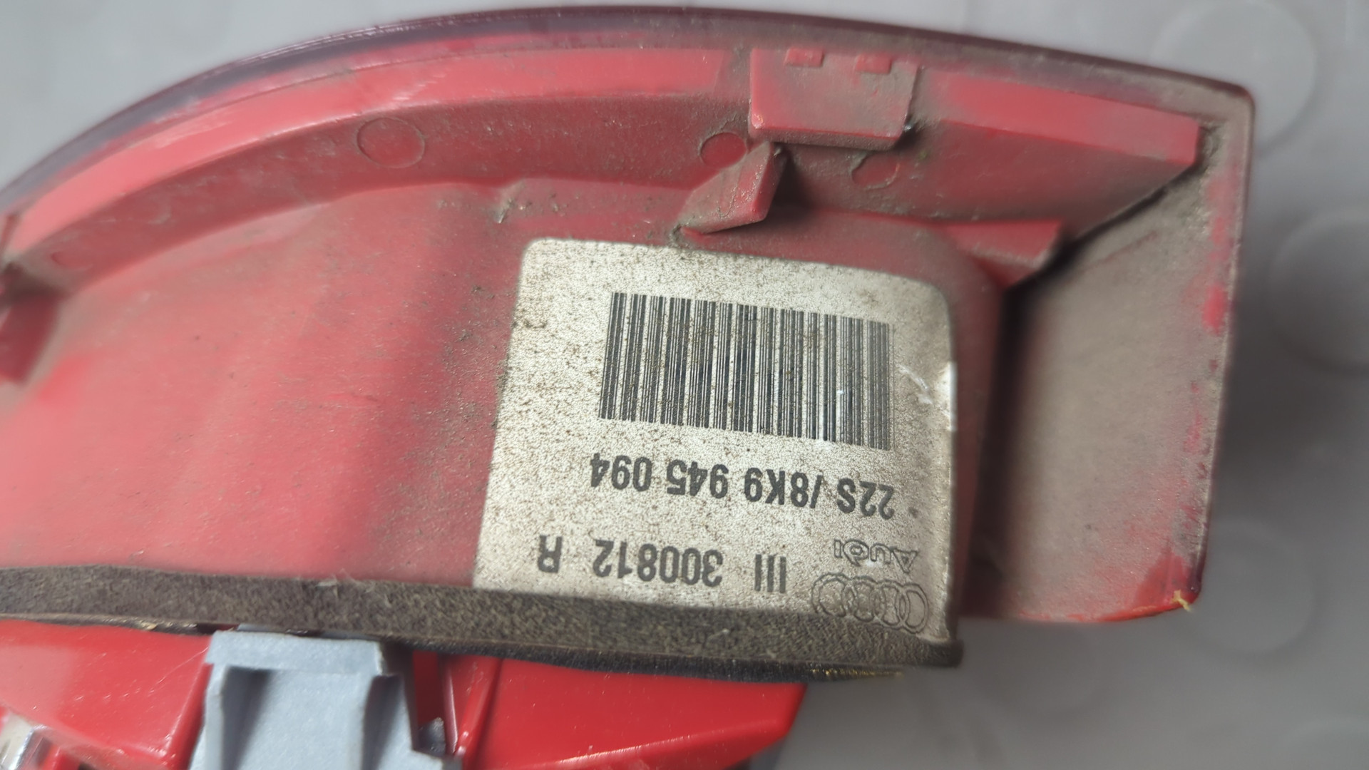 Фонарь задний внутренний правый