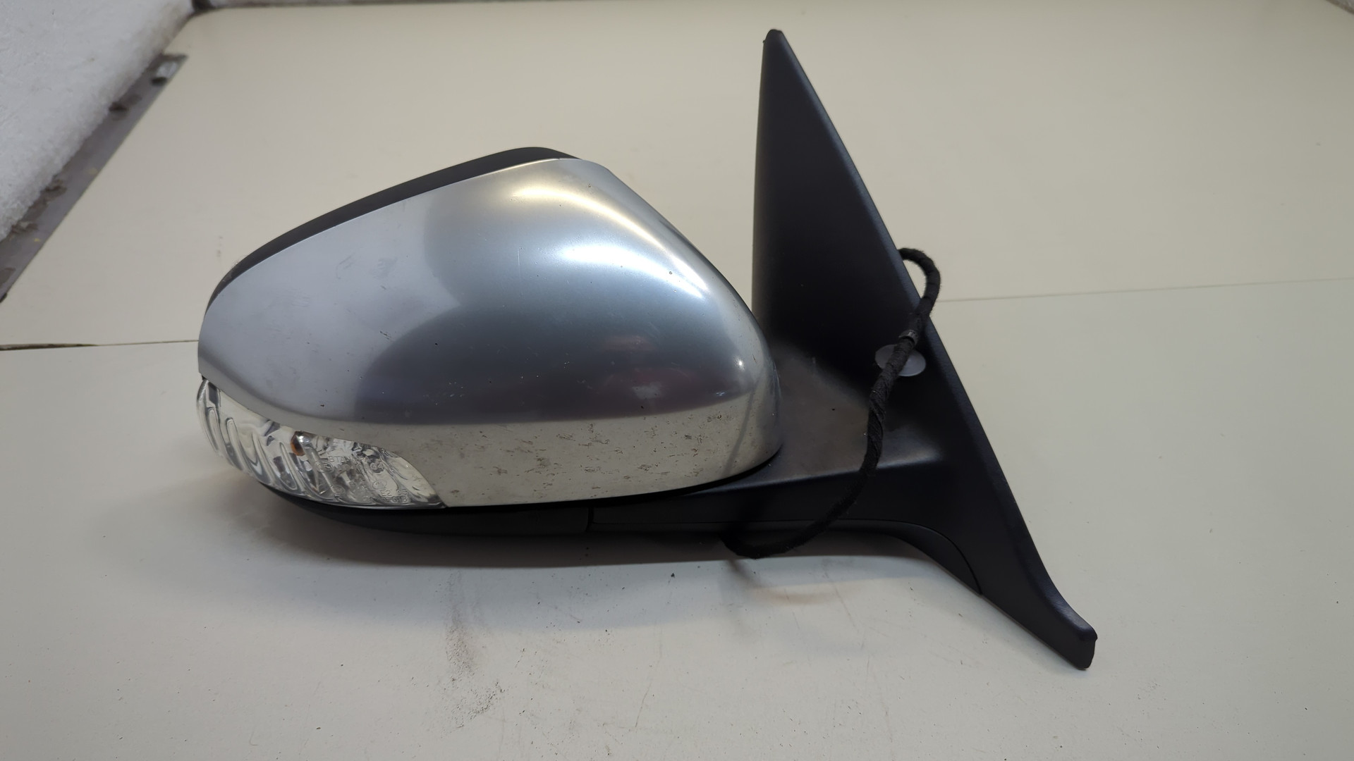 Зеркало правое электрическое