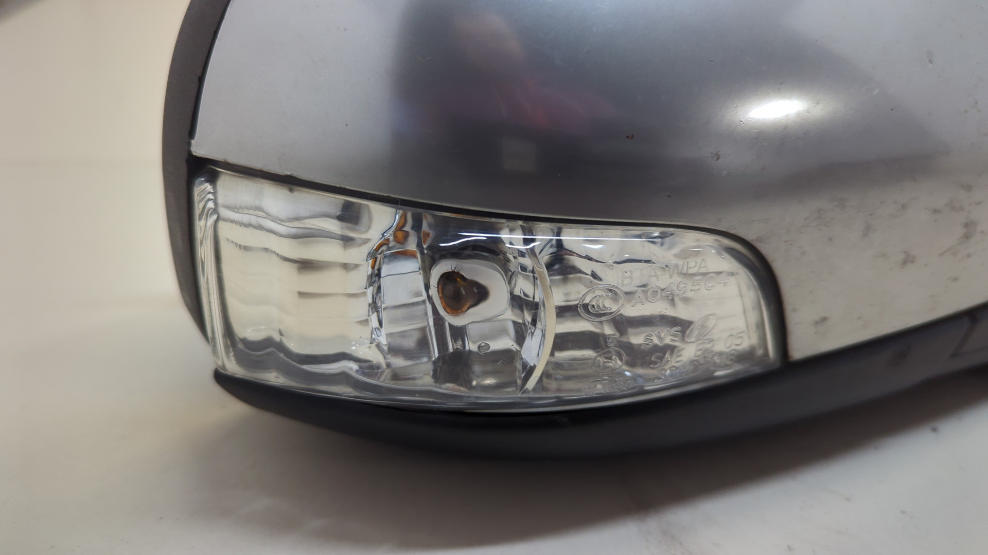 Зеркало правое электрическое