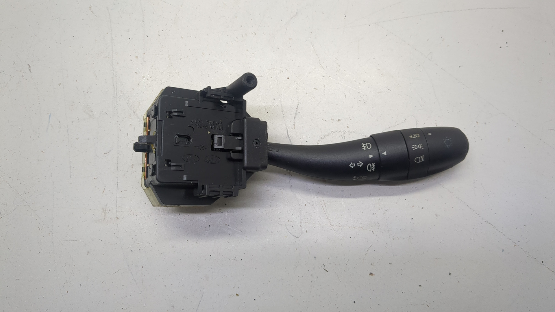 Переключатель поворотов подрулевой