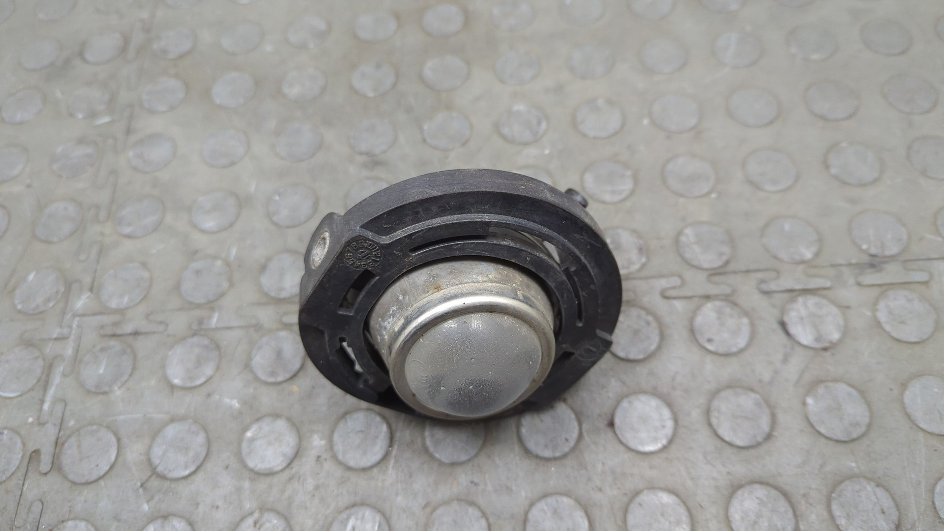 Фара противотуманная правая