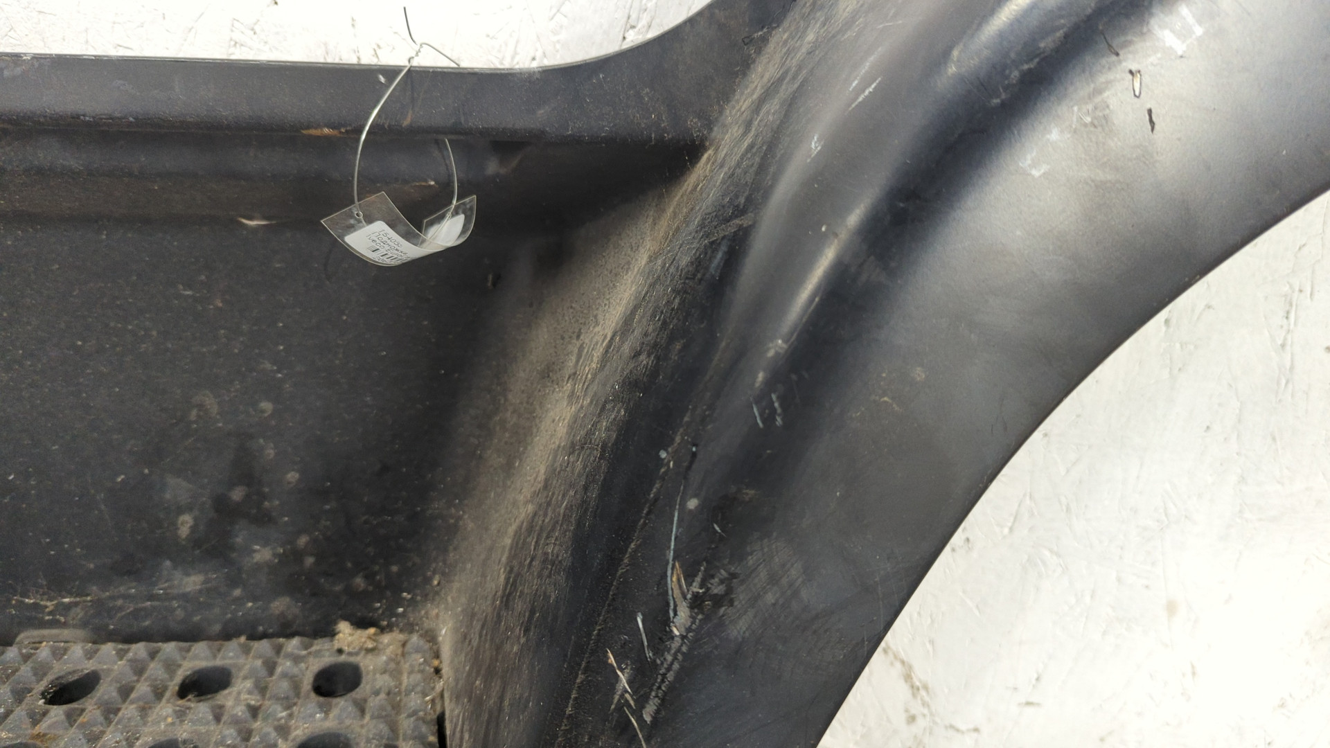 Подножка левая