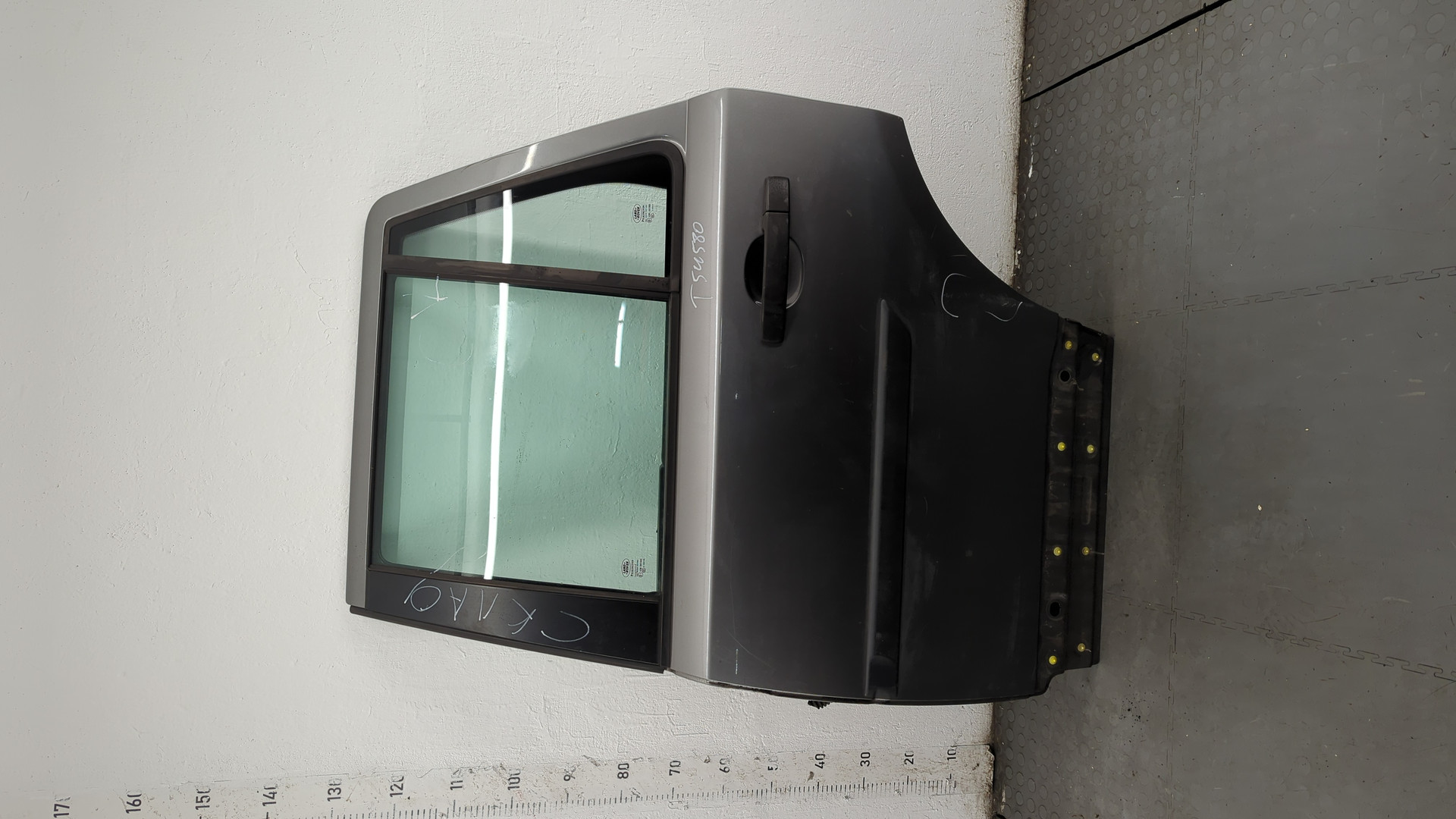 Дверь задняя левая