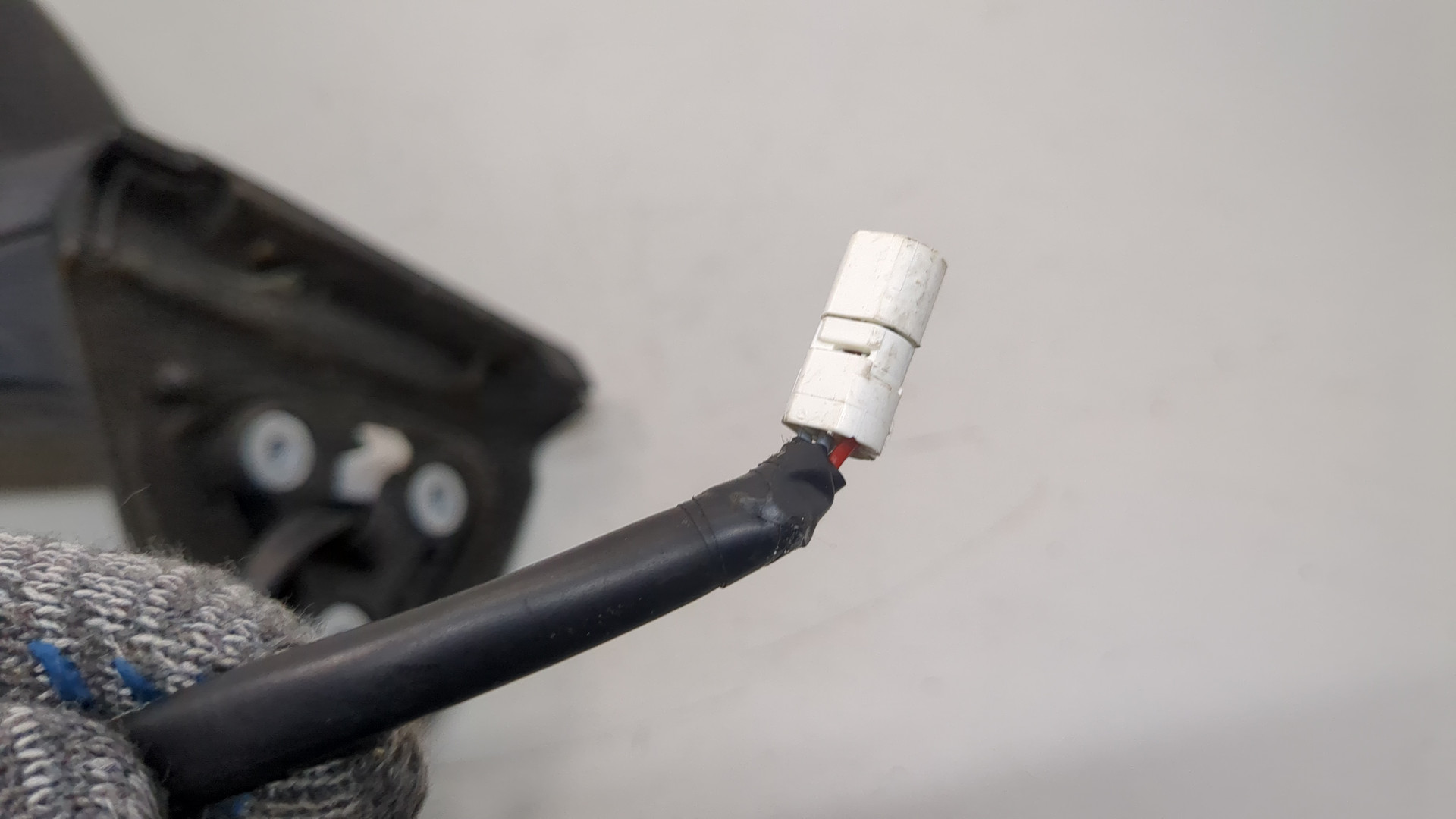 Зеркало левое электрическое