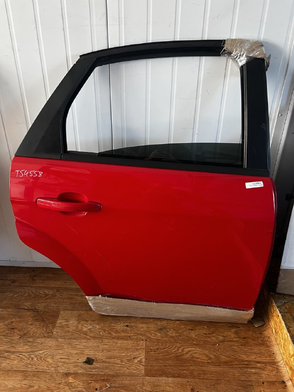 Дверь задняя правая