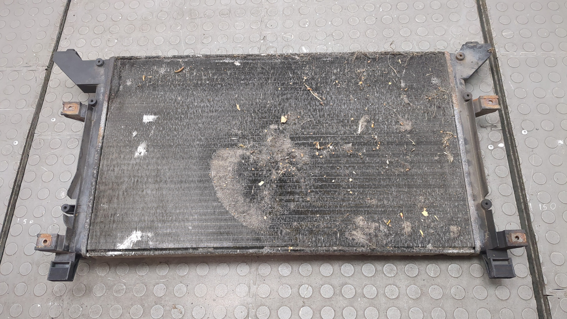 Радиатор охлаждения двигателя основной