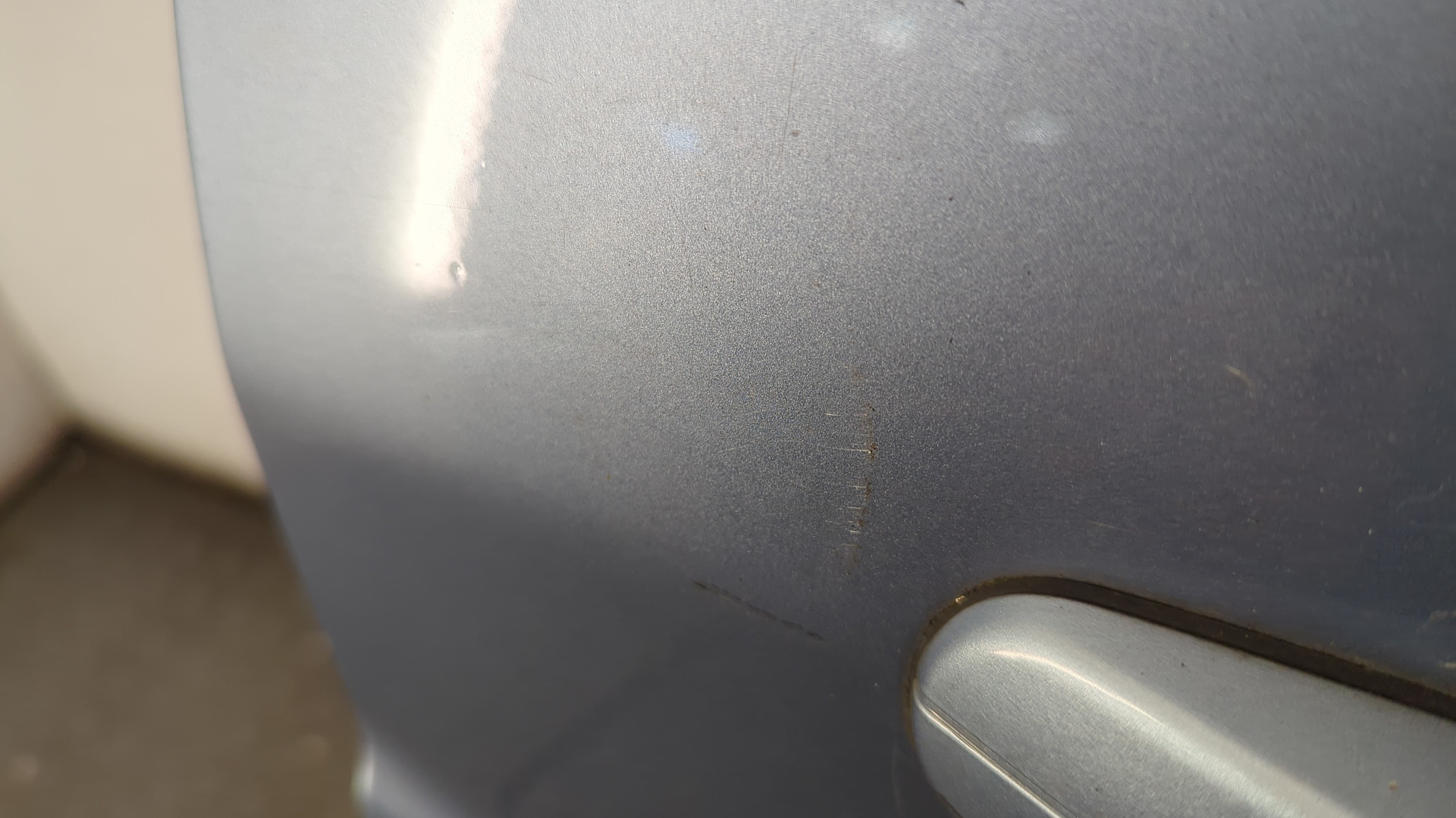 Дверь задняя правая