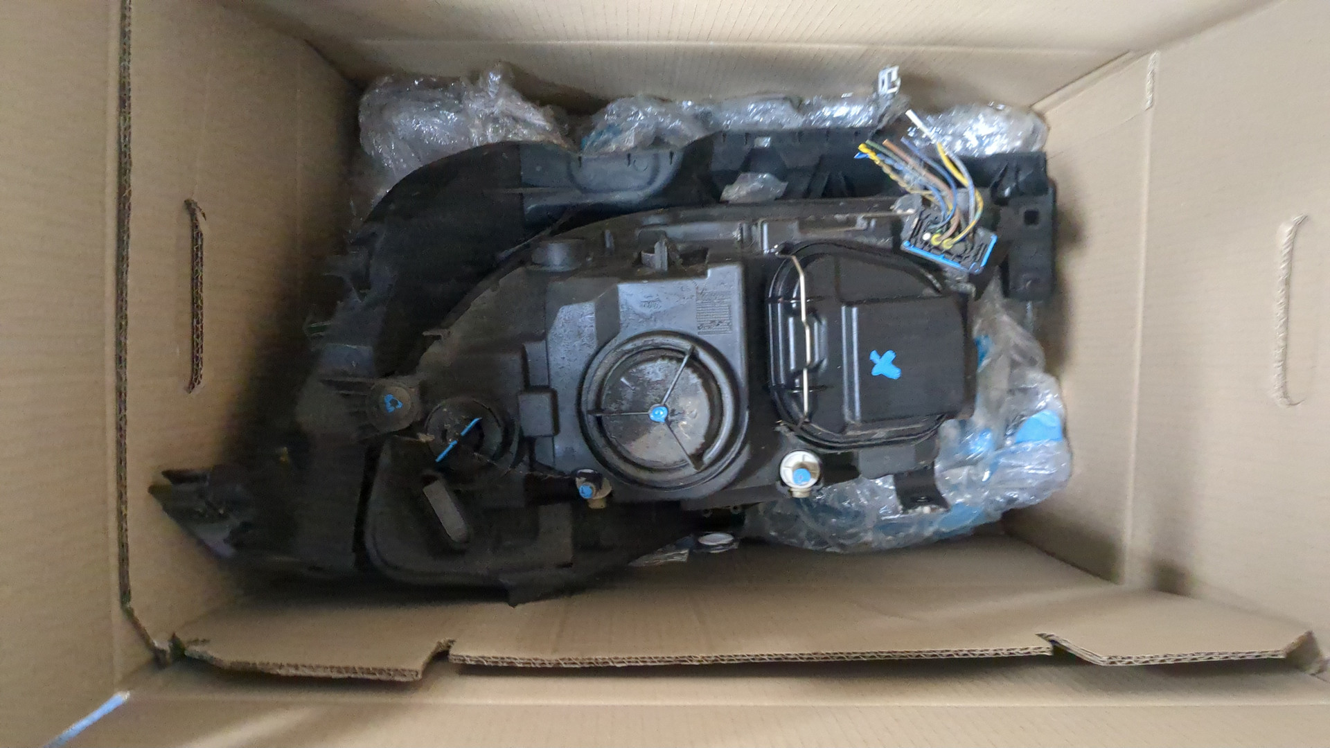 Фара правая