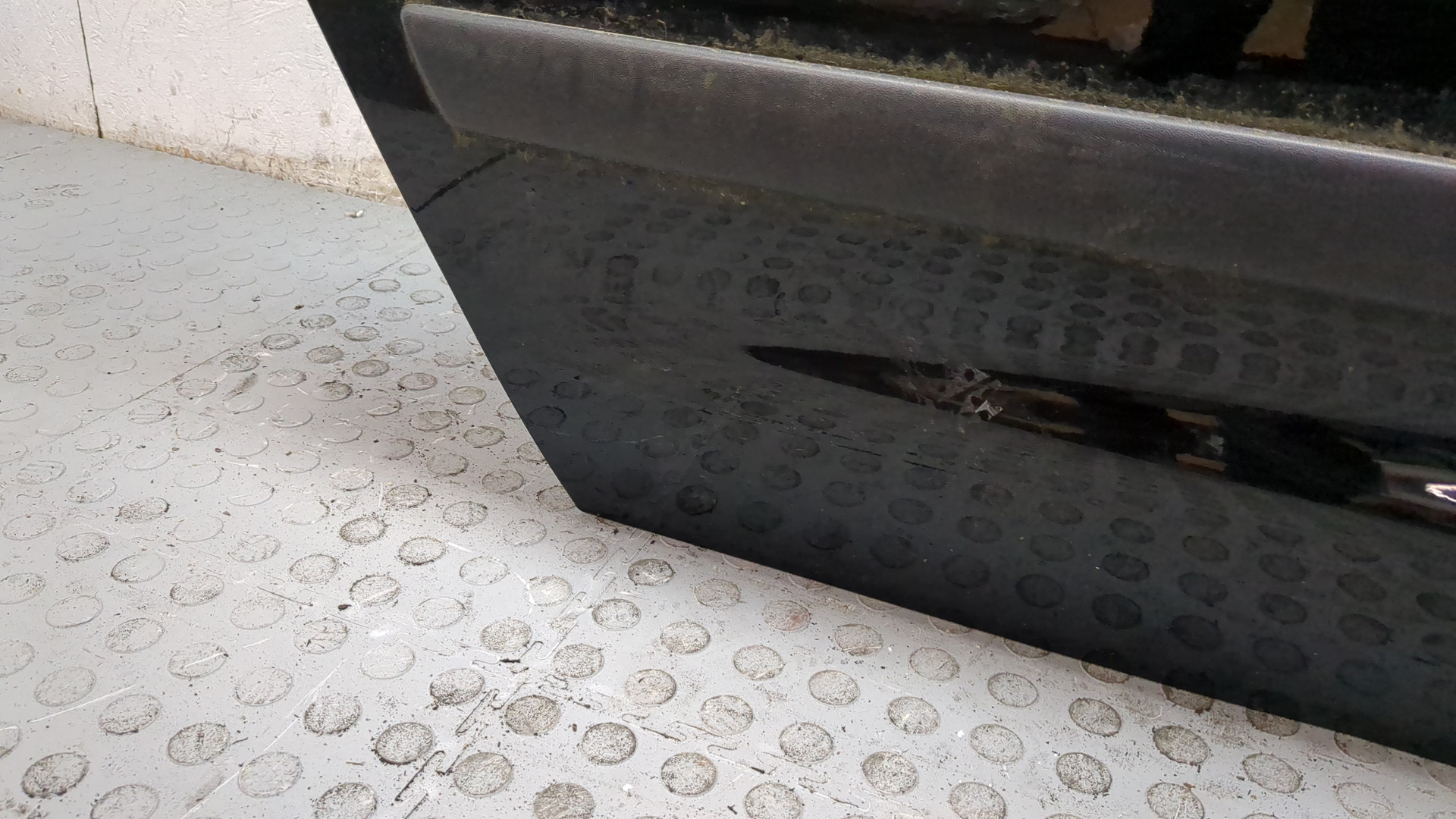 Дверь задняя правая