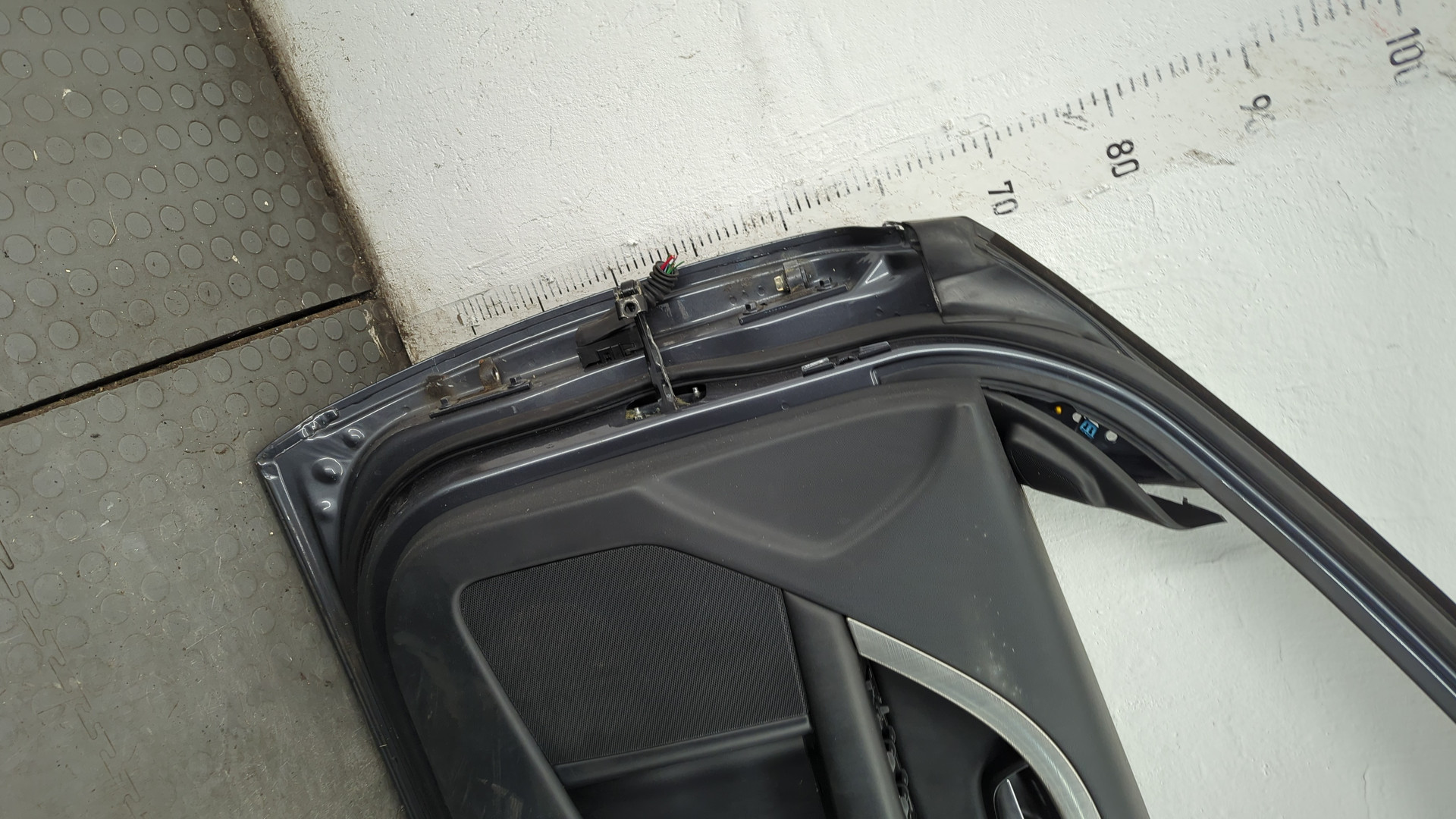 Дверь передняя правая