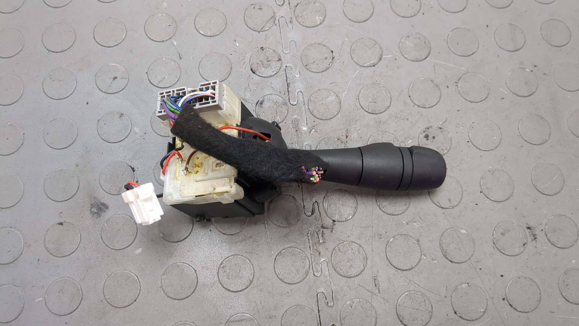 Переключатель поворотов подрулевой