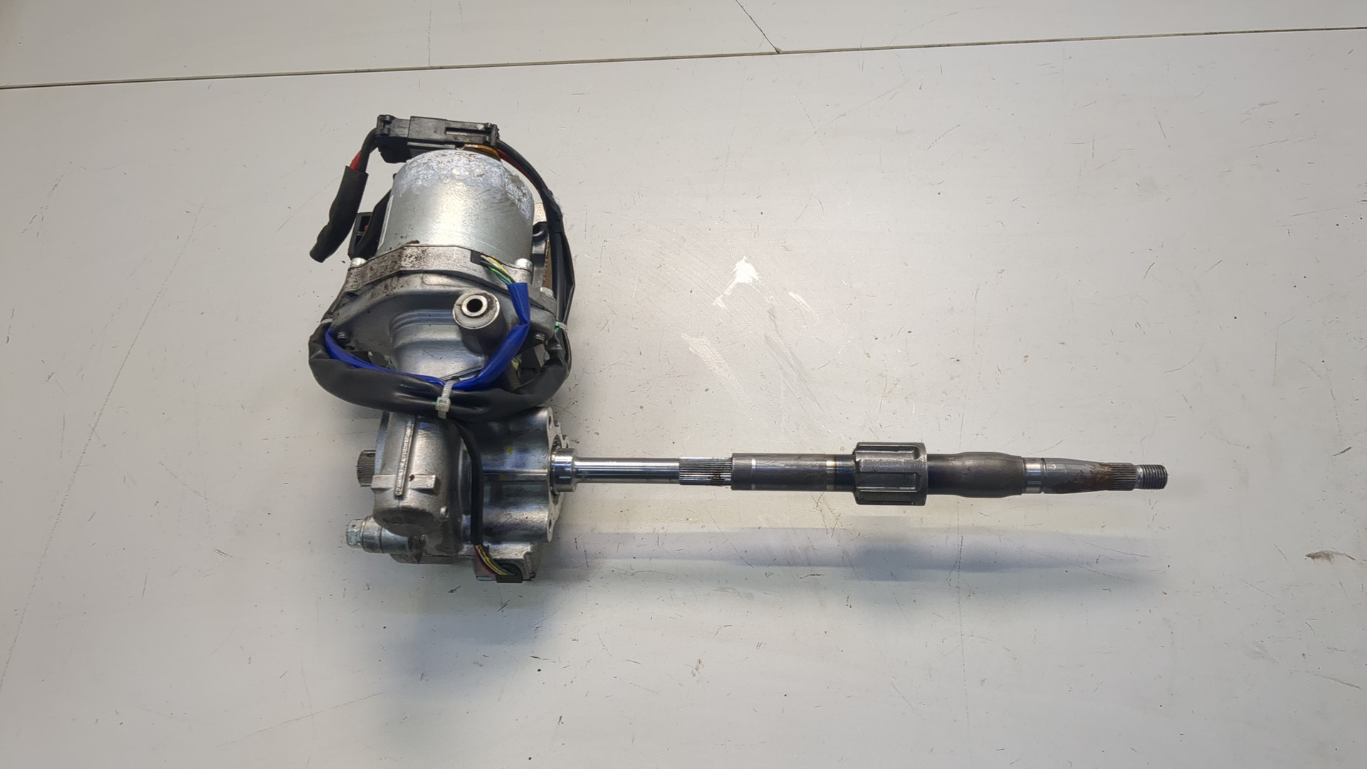 Серводвигатель рулевой рейки