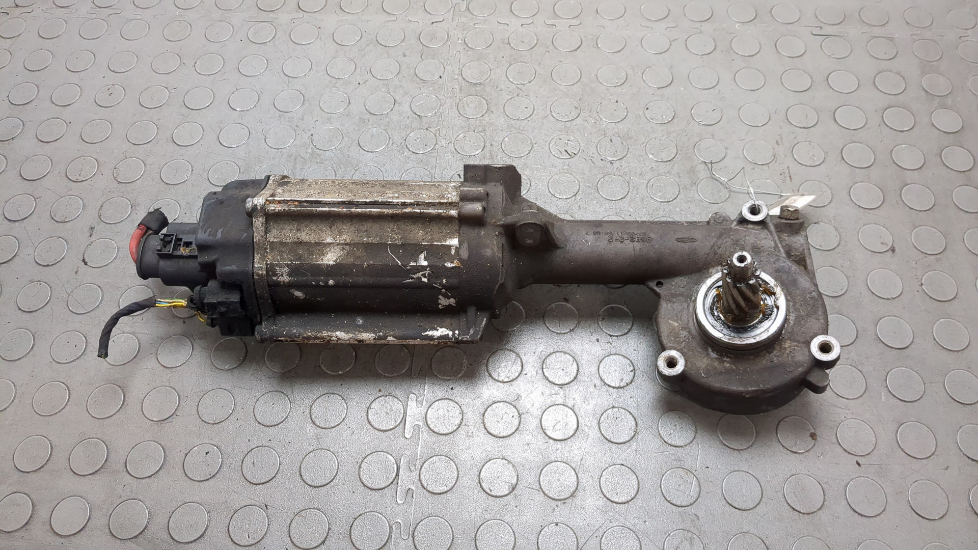 Серводвигатель рулевой рейки