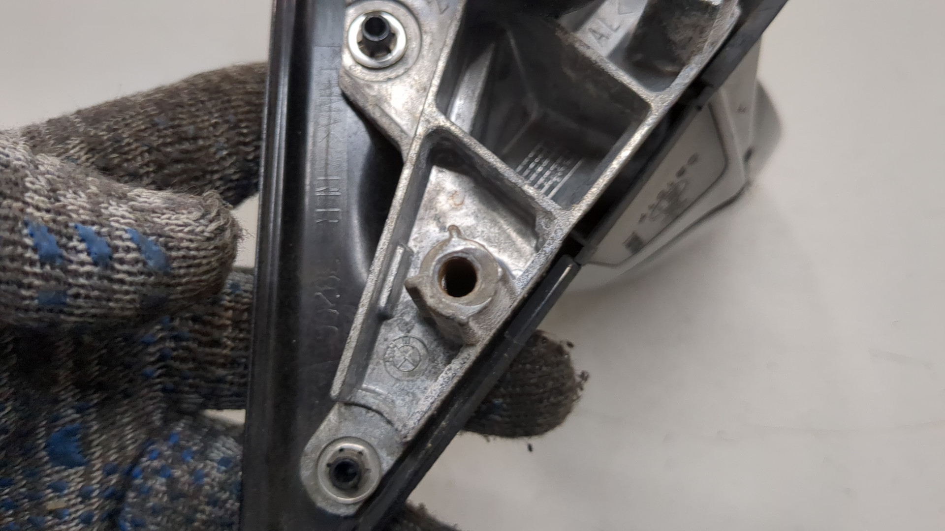 Зеркало правое электрическое