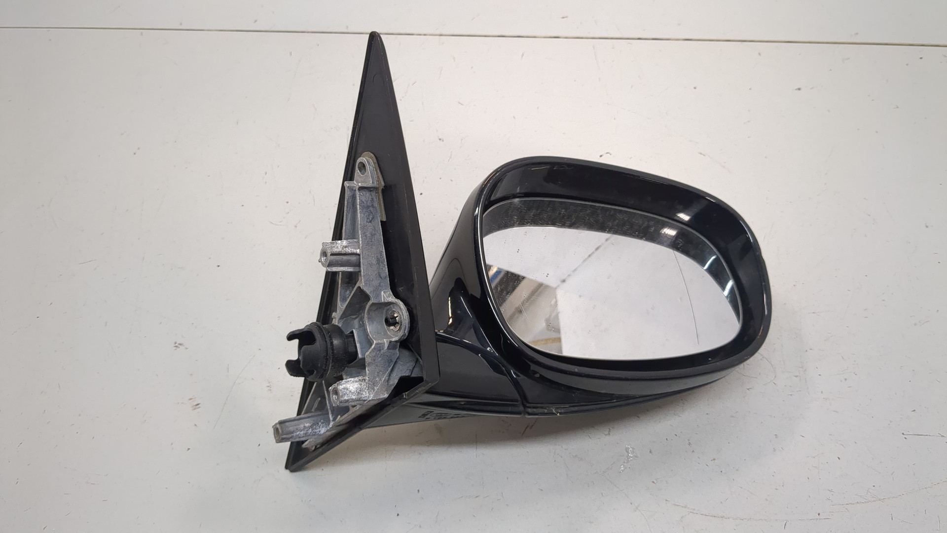 Зеркало правое электрическое