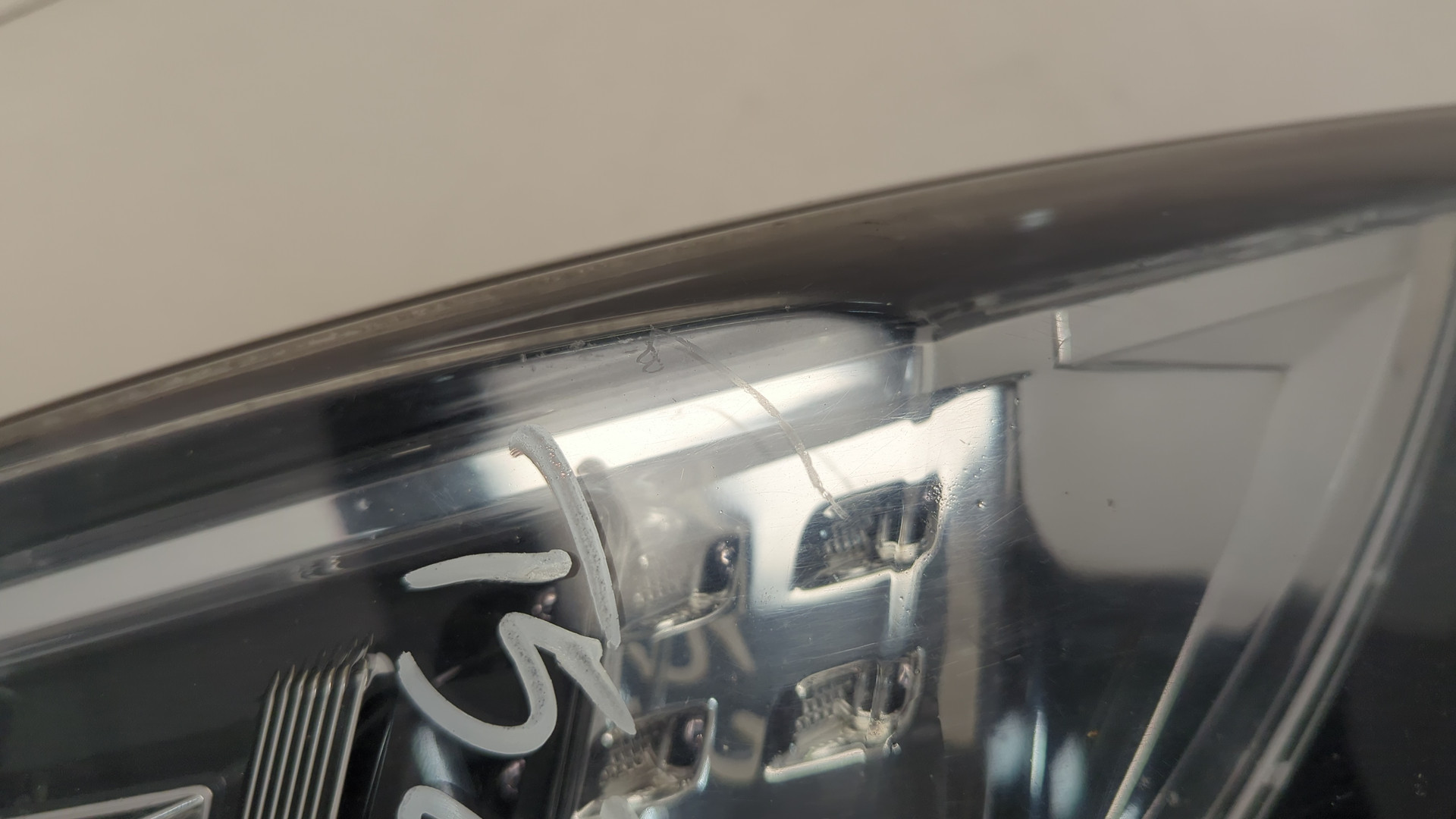 Фонарь задний правый