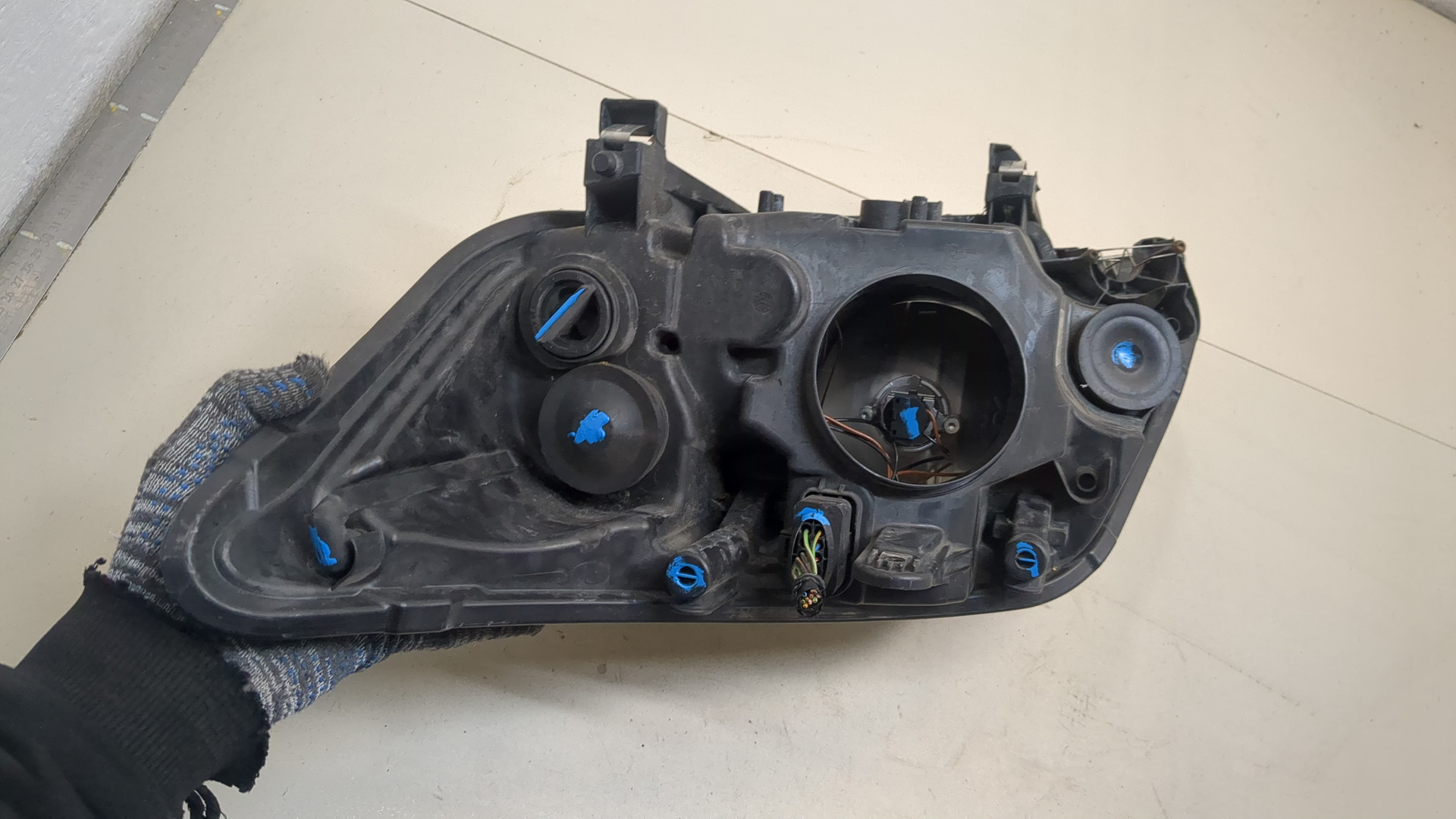 Фара правая