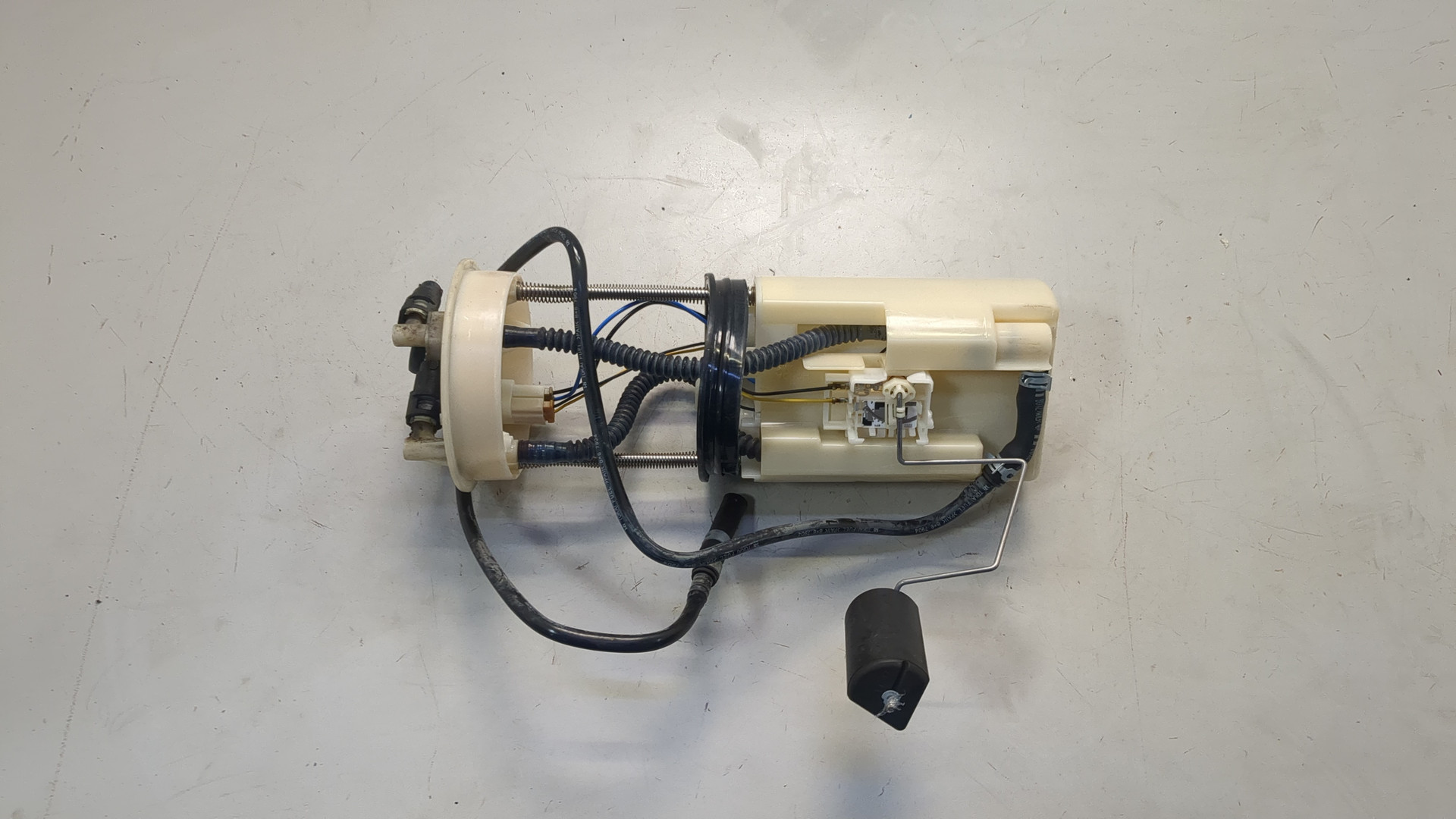 Насос топливный электрический