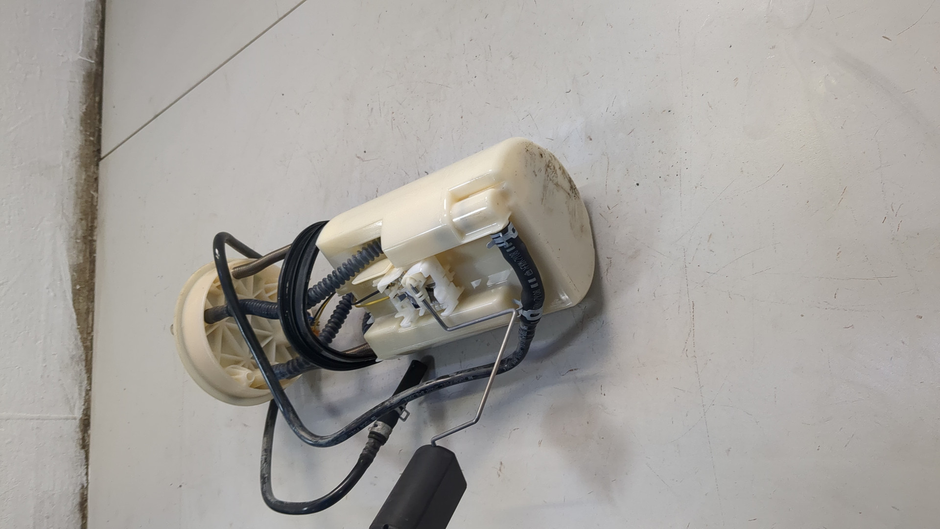 Насос топливный электрический