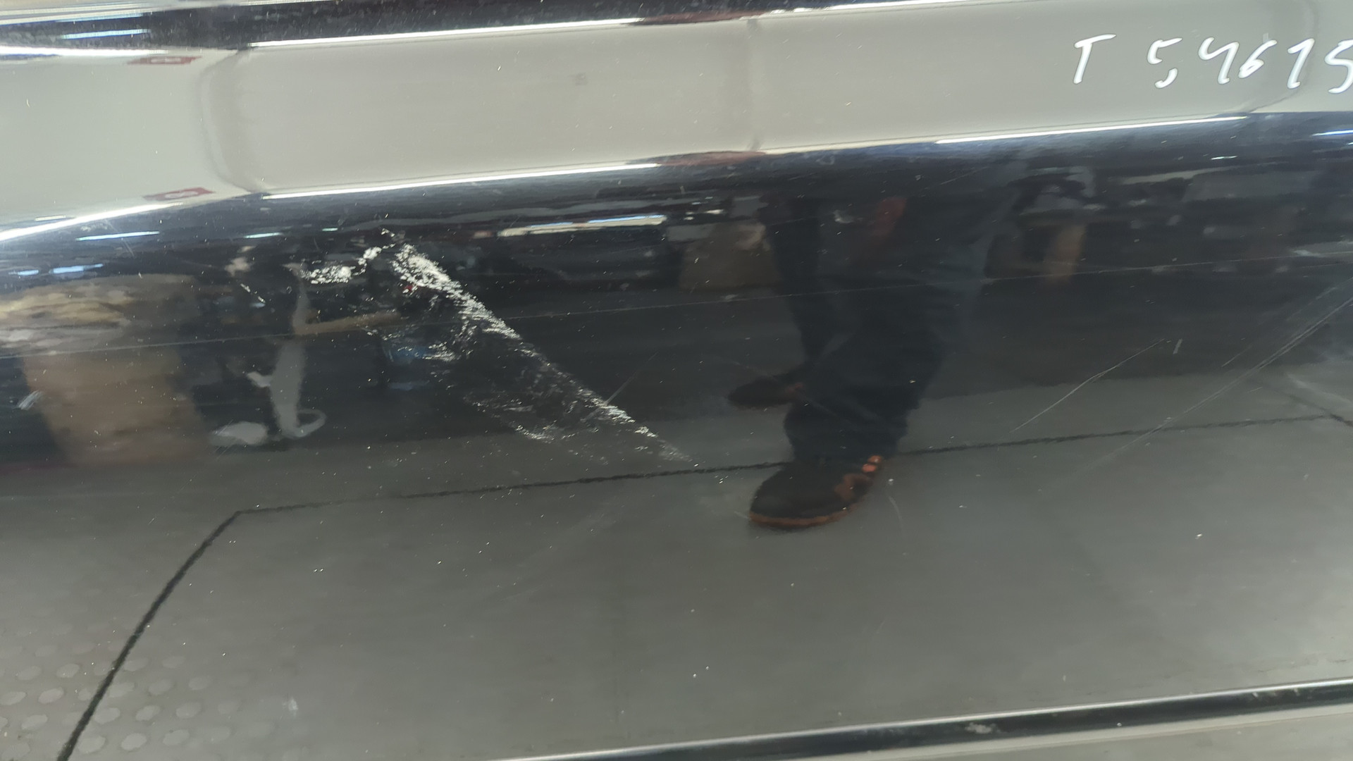 Дверь передняя левая