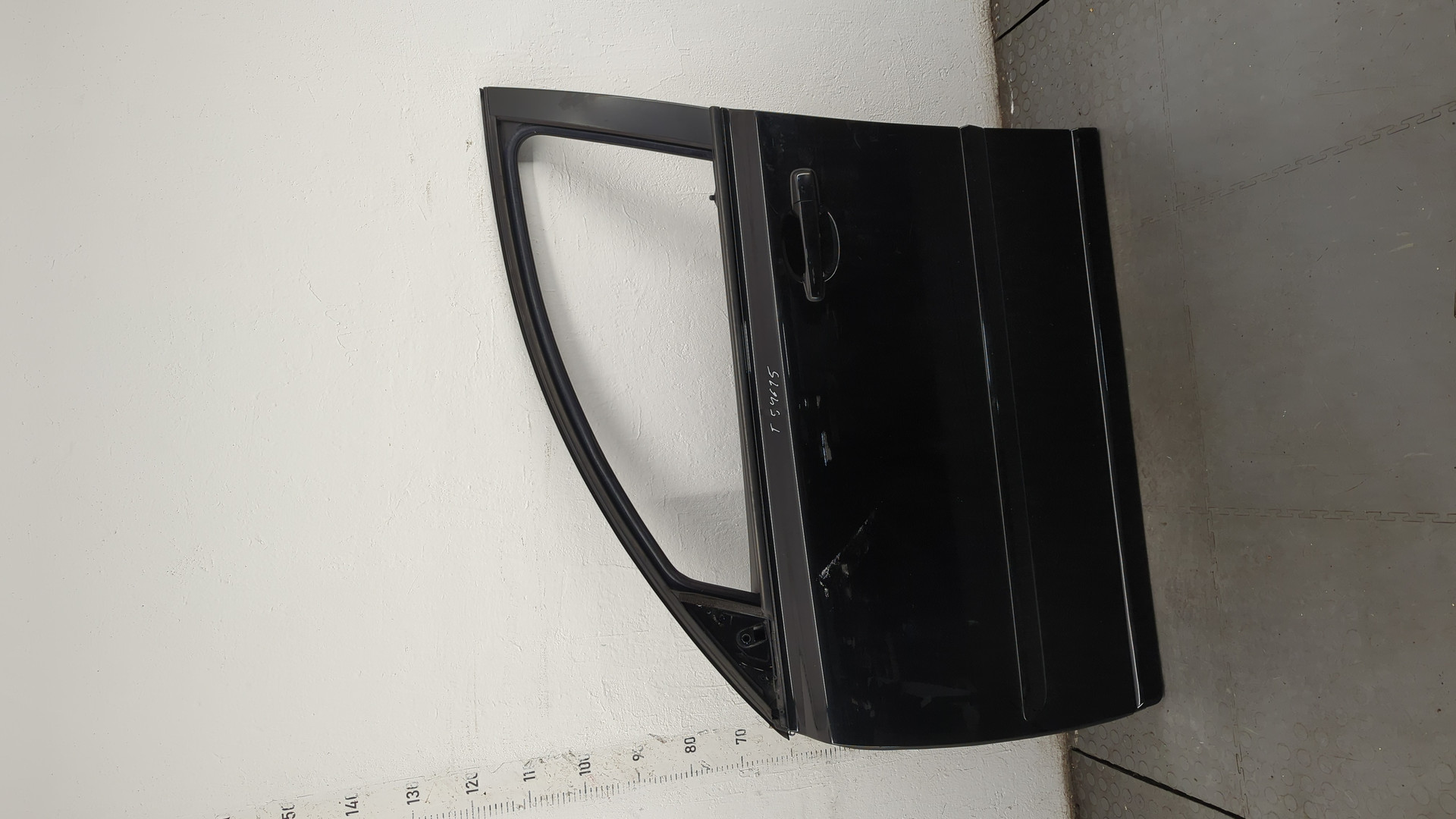 Дверь передняя левая