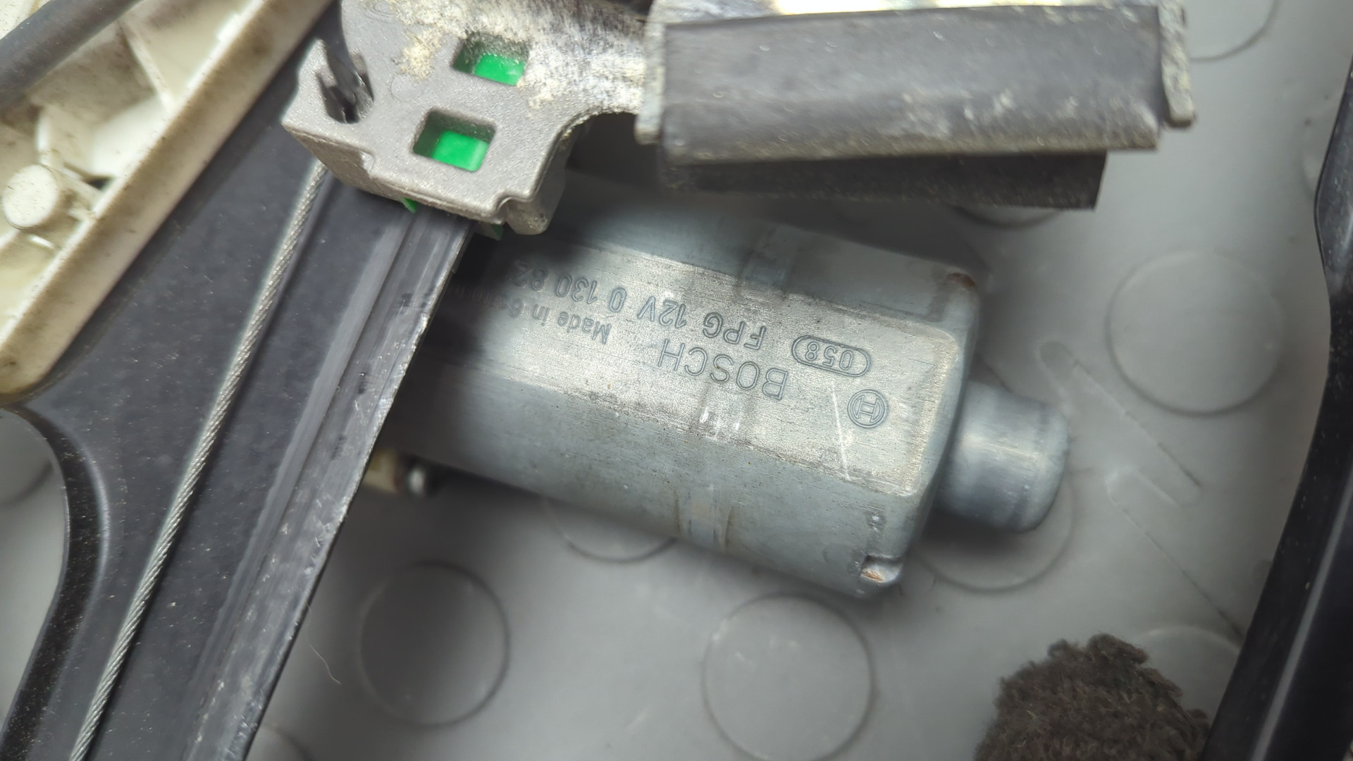 Стеклоподъемник электр. передний левый