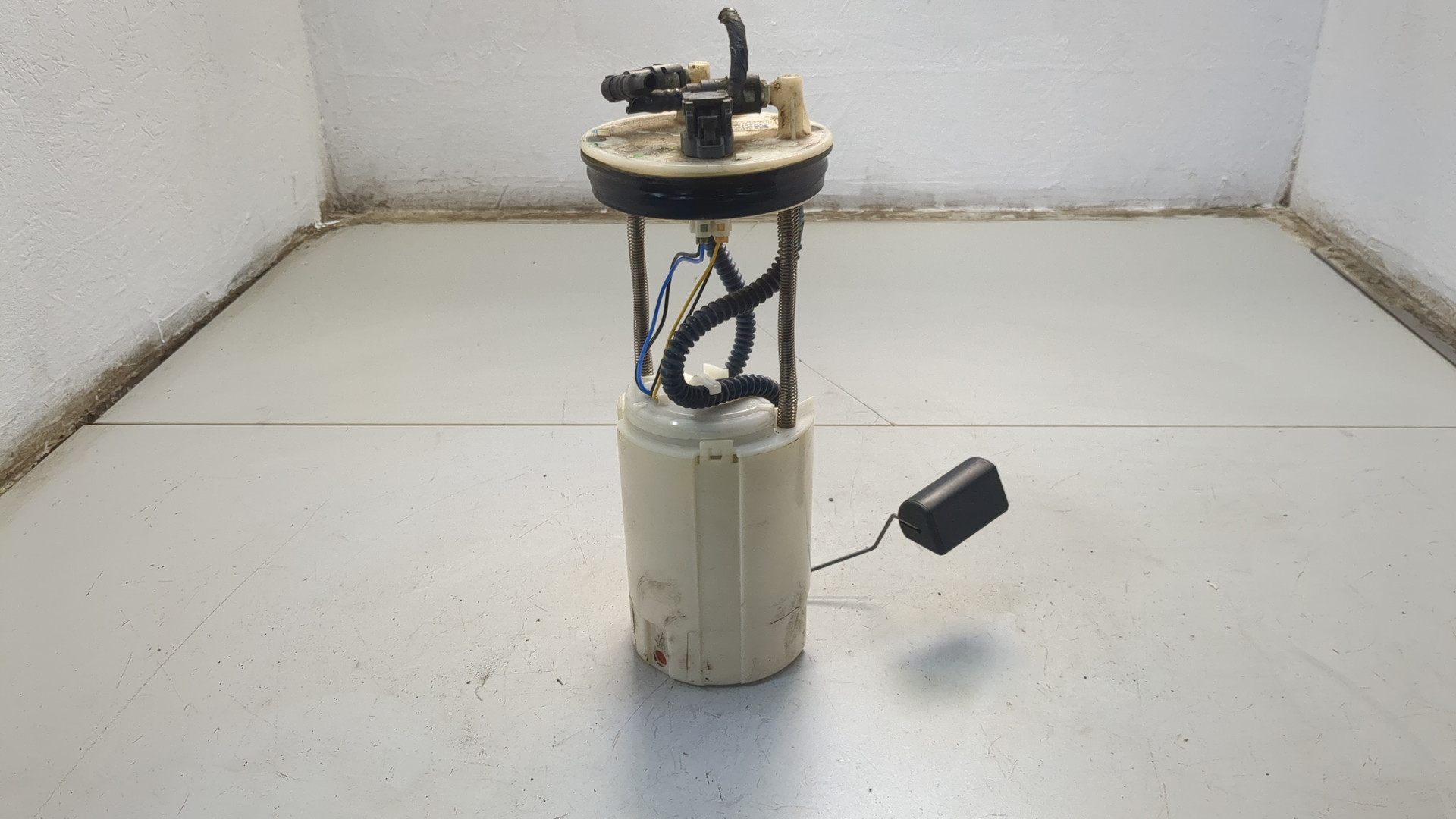 Насос топливный электрический