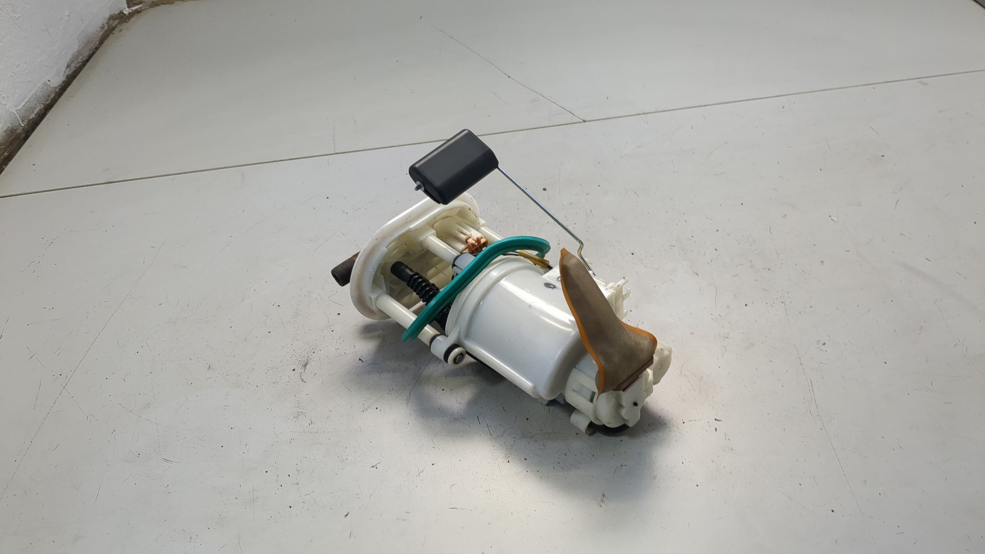 Насос топливный электрический