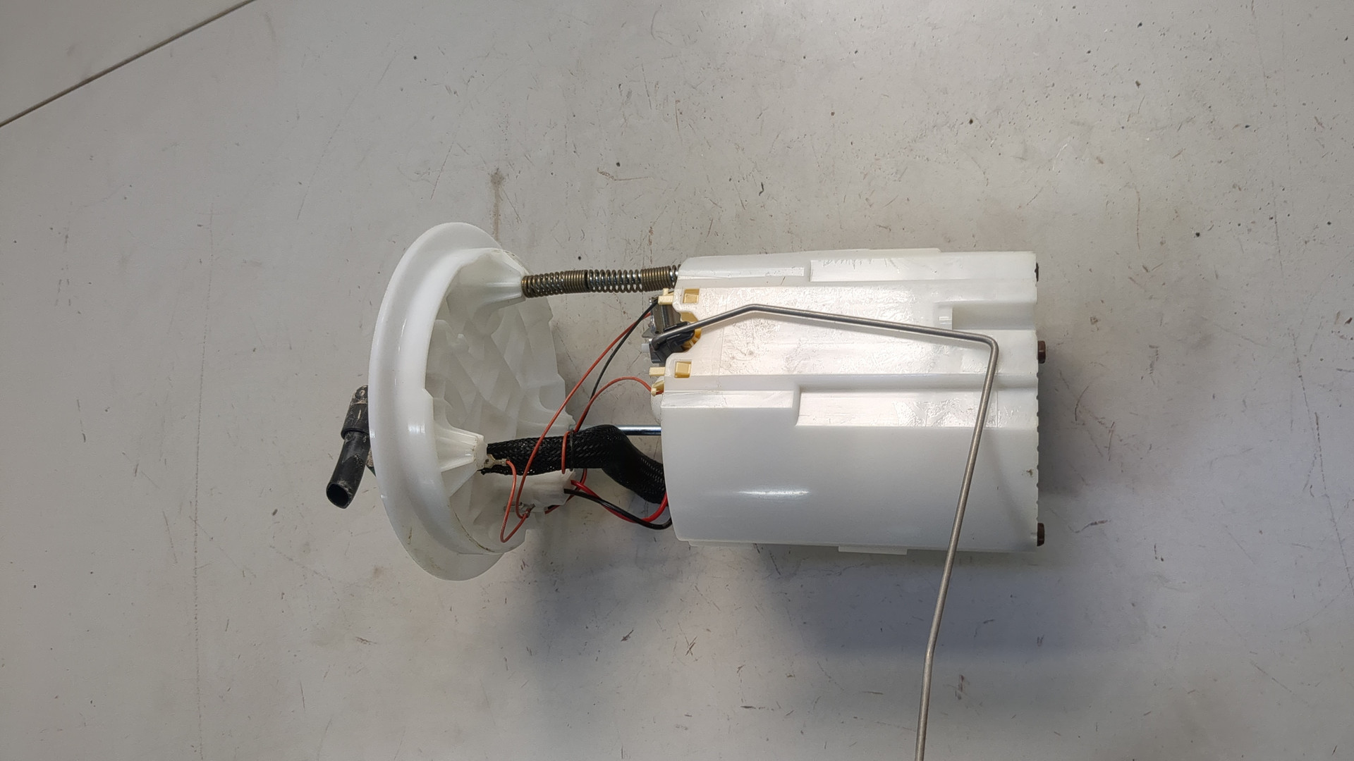 Насос топливный электрический