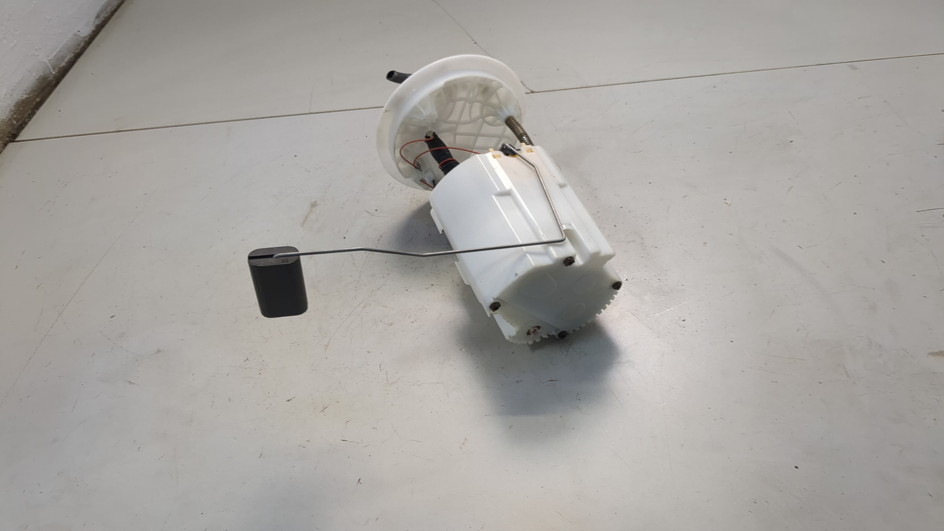 Насос топливный электрический