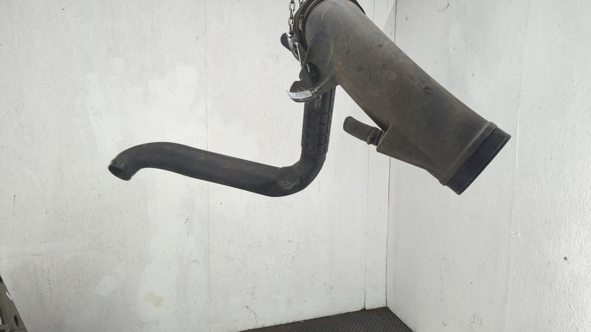 Патрубок воздушного фильтра