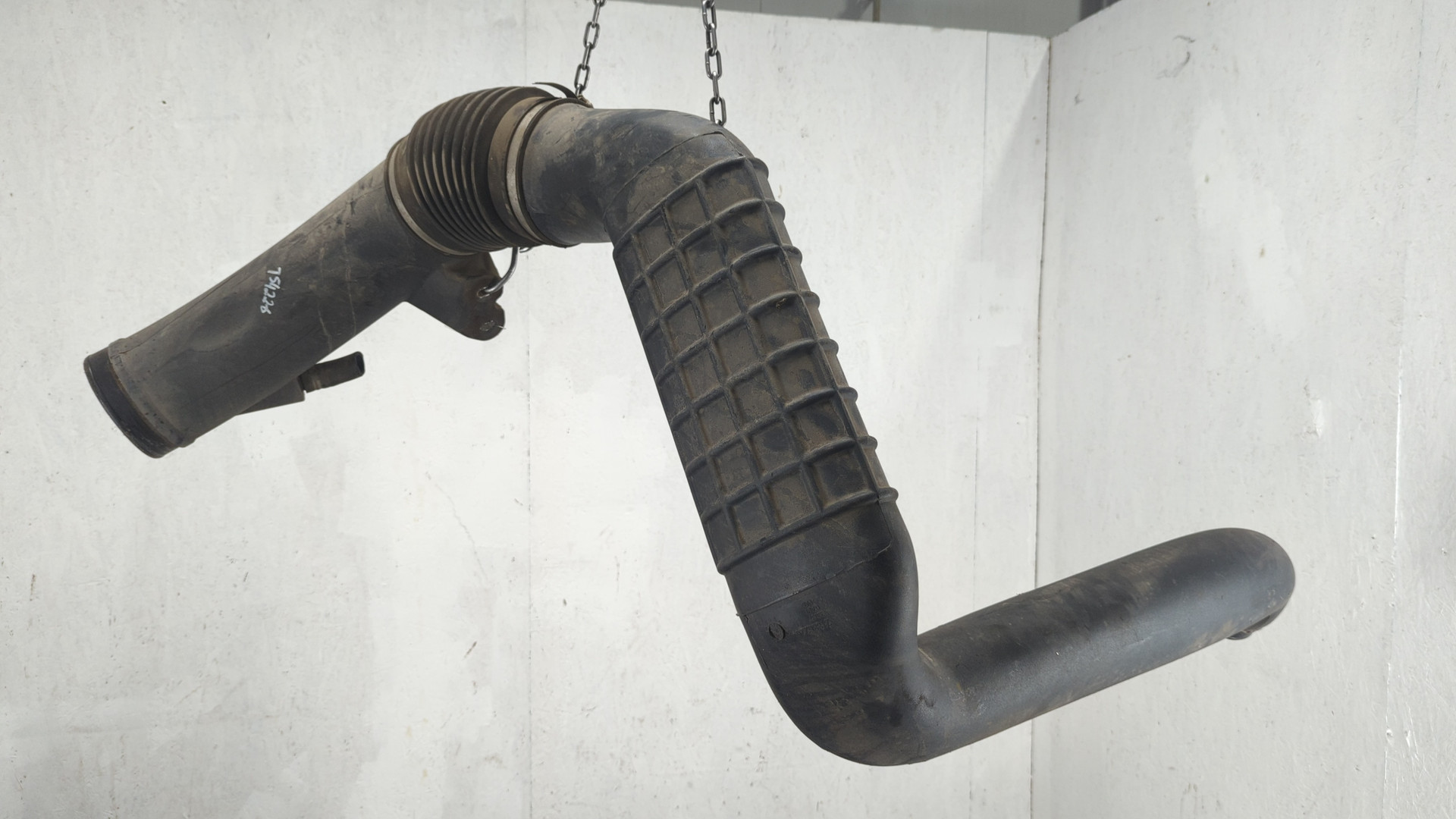 Патрубок воздушного фильтра