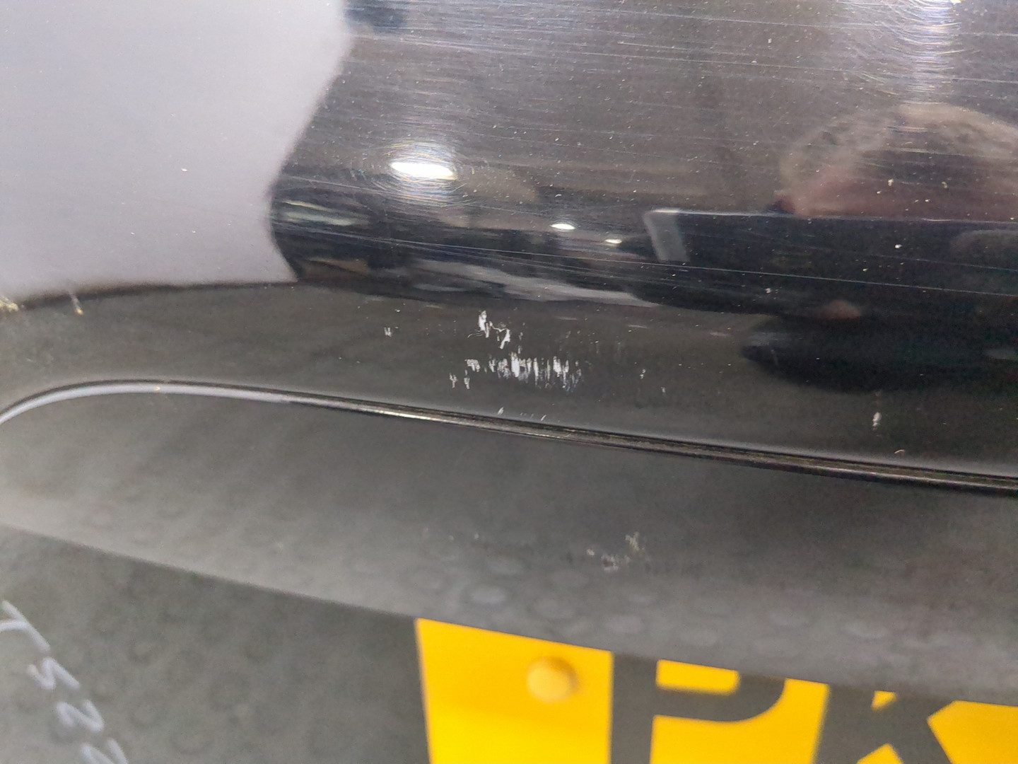 Дверь багажника