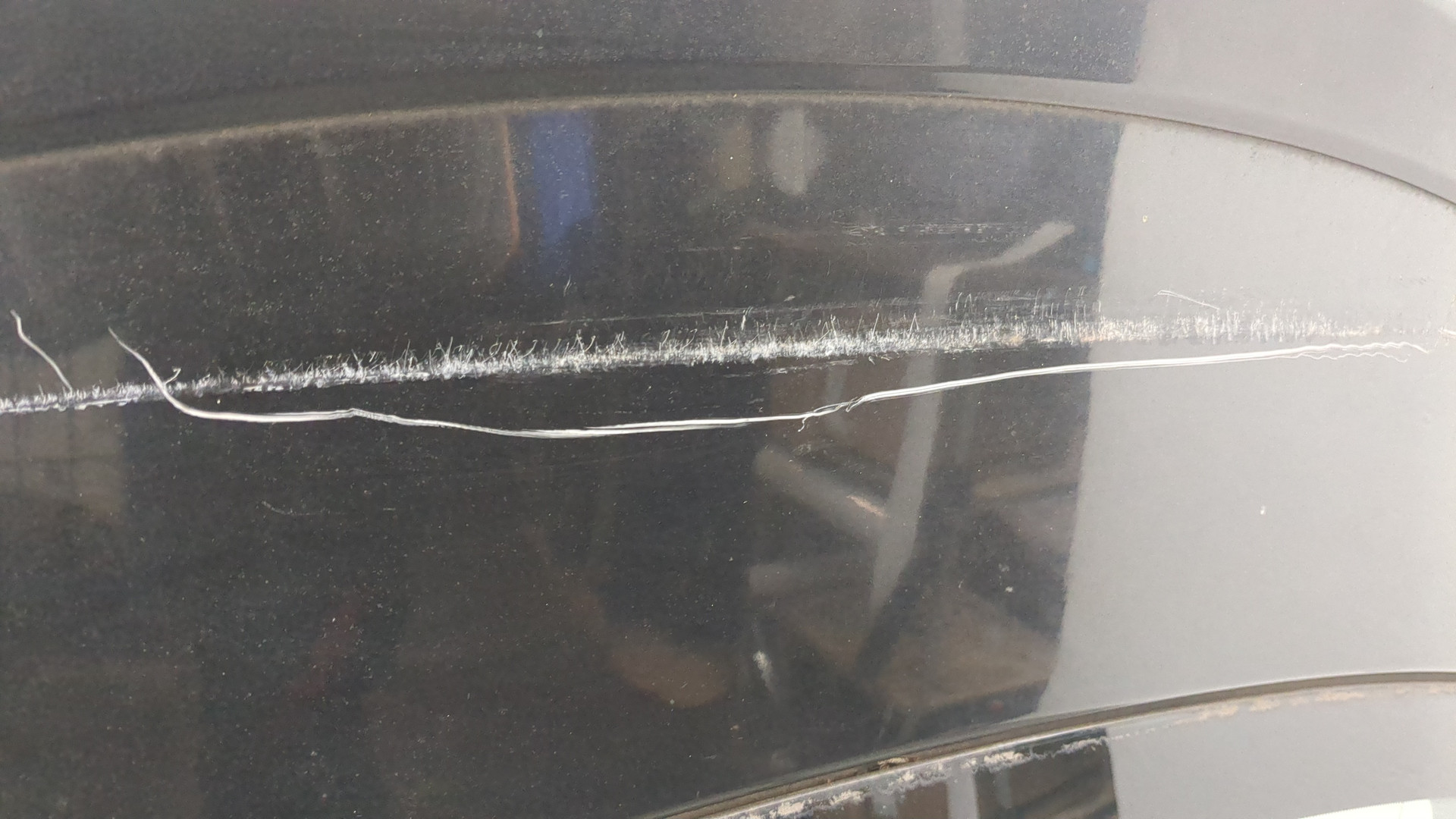 Дверь багажника