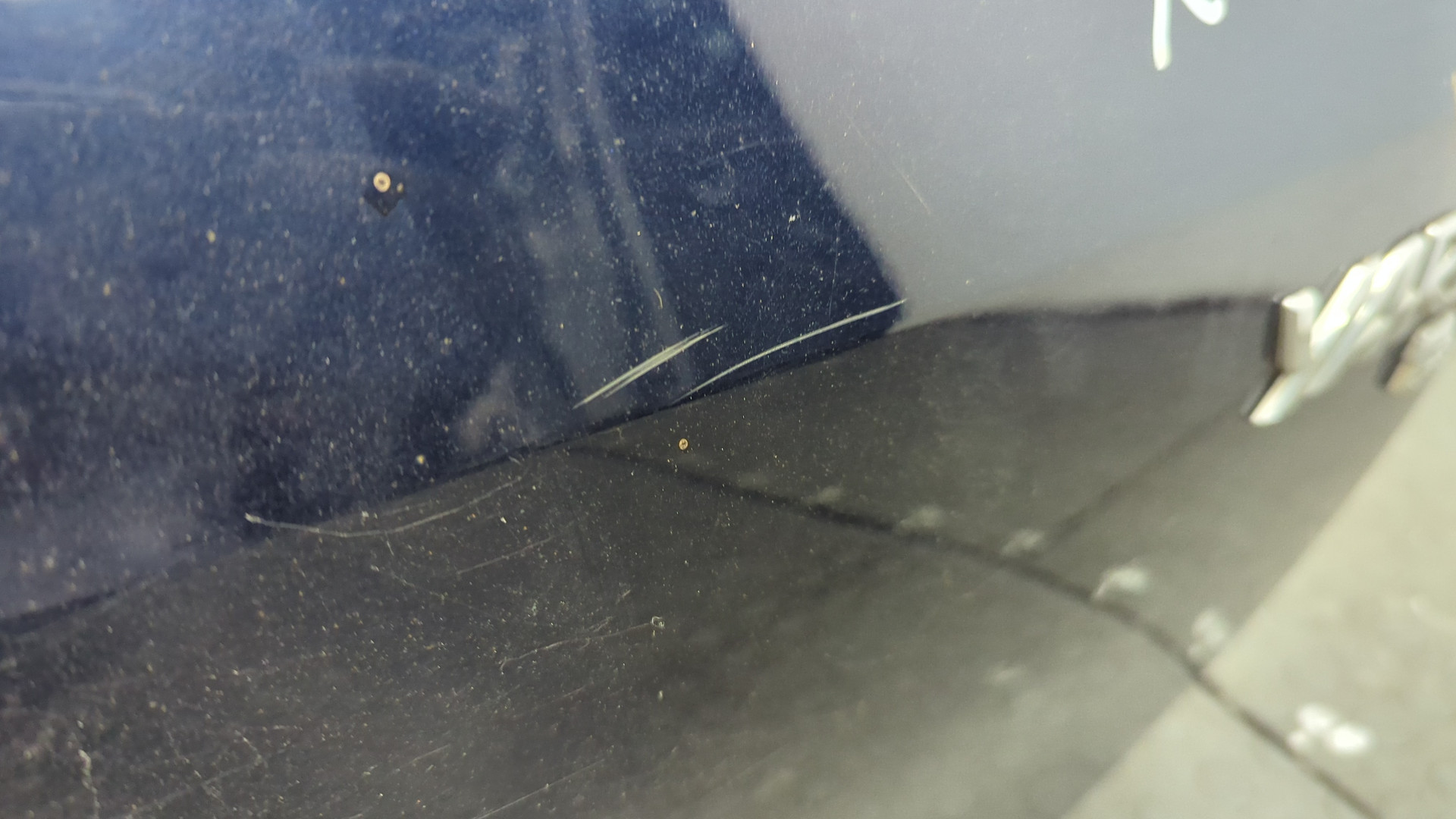 Дверь багажника