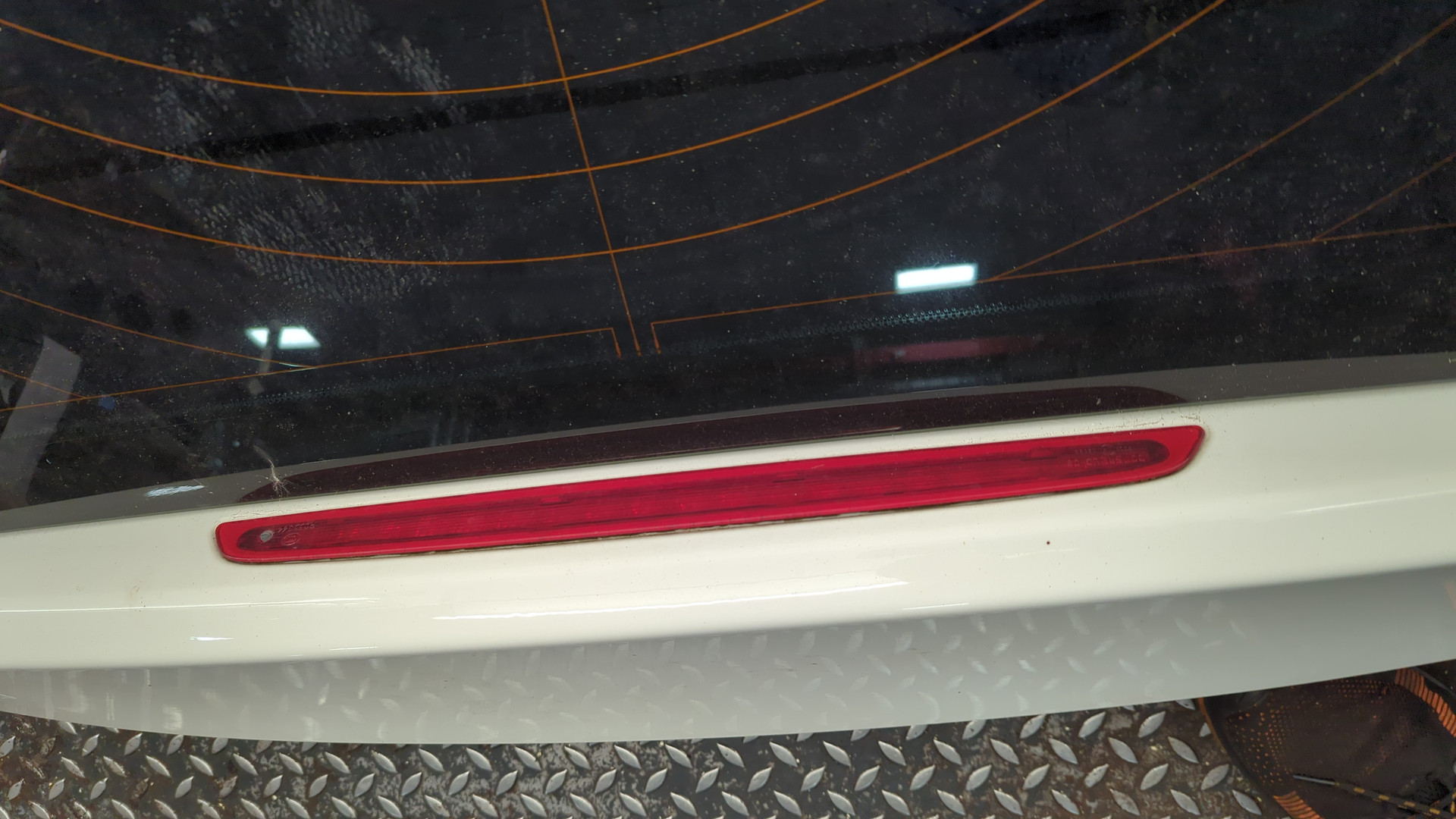 Дверь багажника