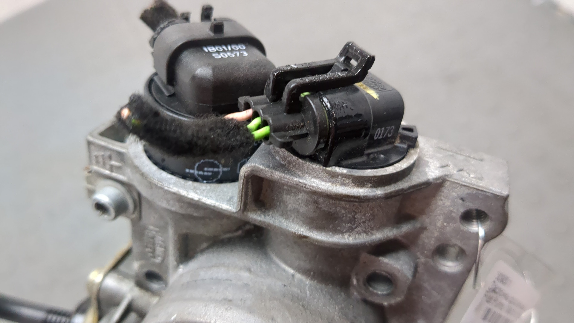 Заслонка дроссельная электрическая