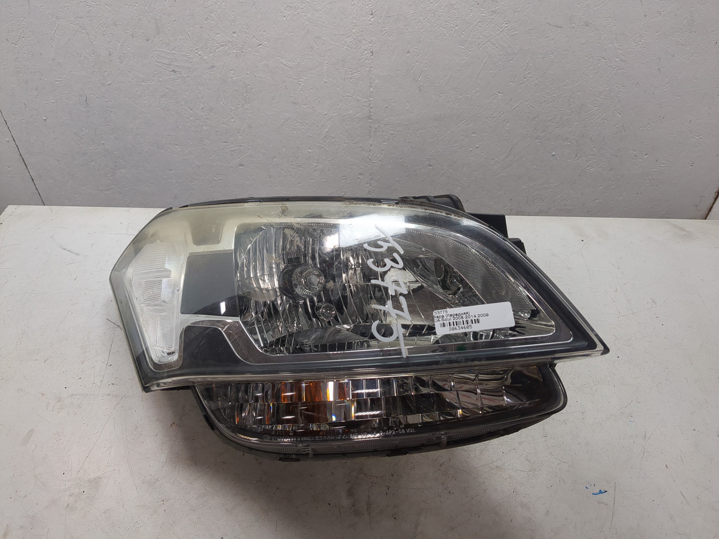 Фара правая