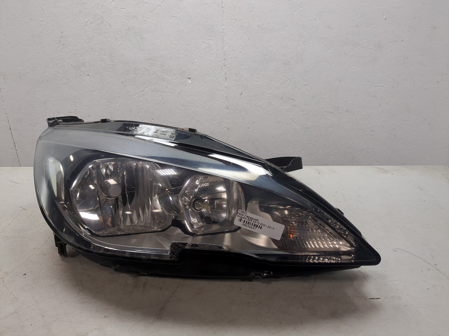 Фара правая