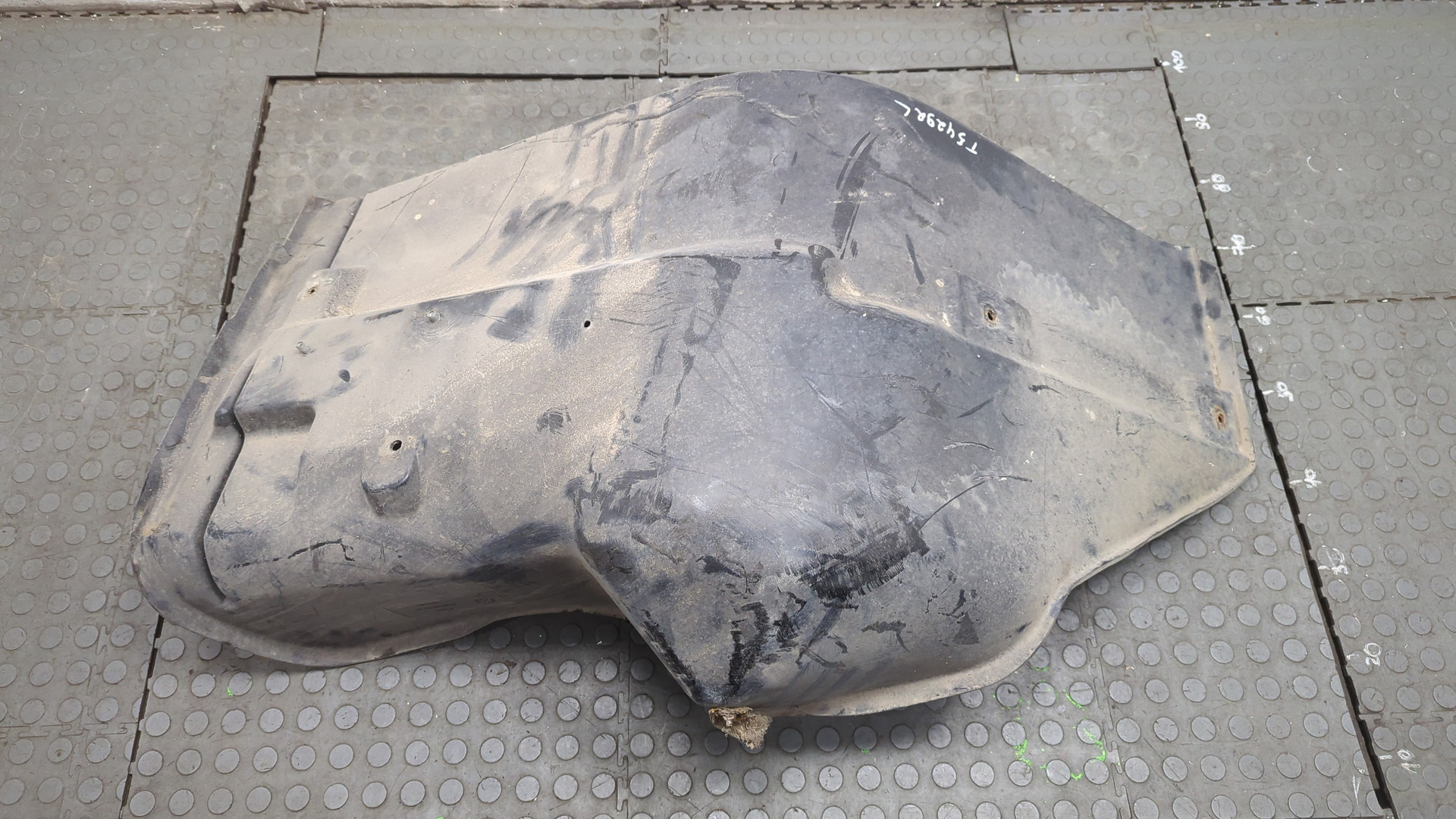 Локер передний левый