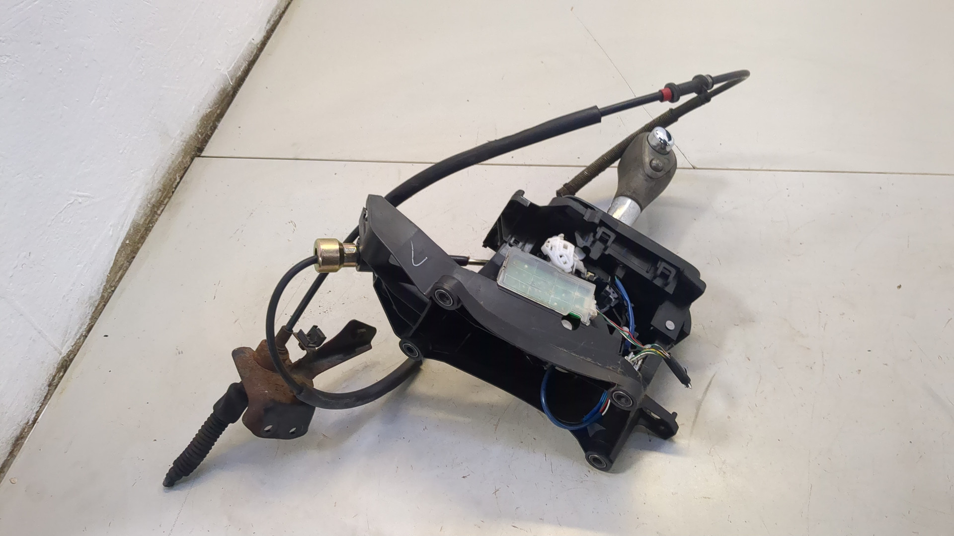 Кулиса МКПП / АКПП