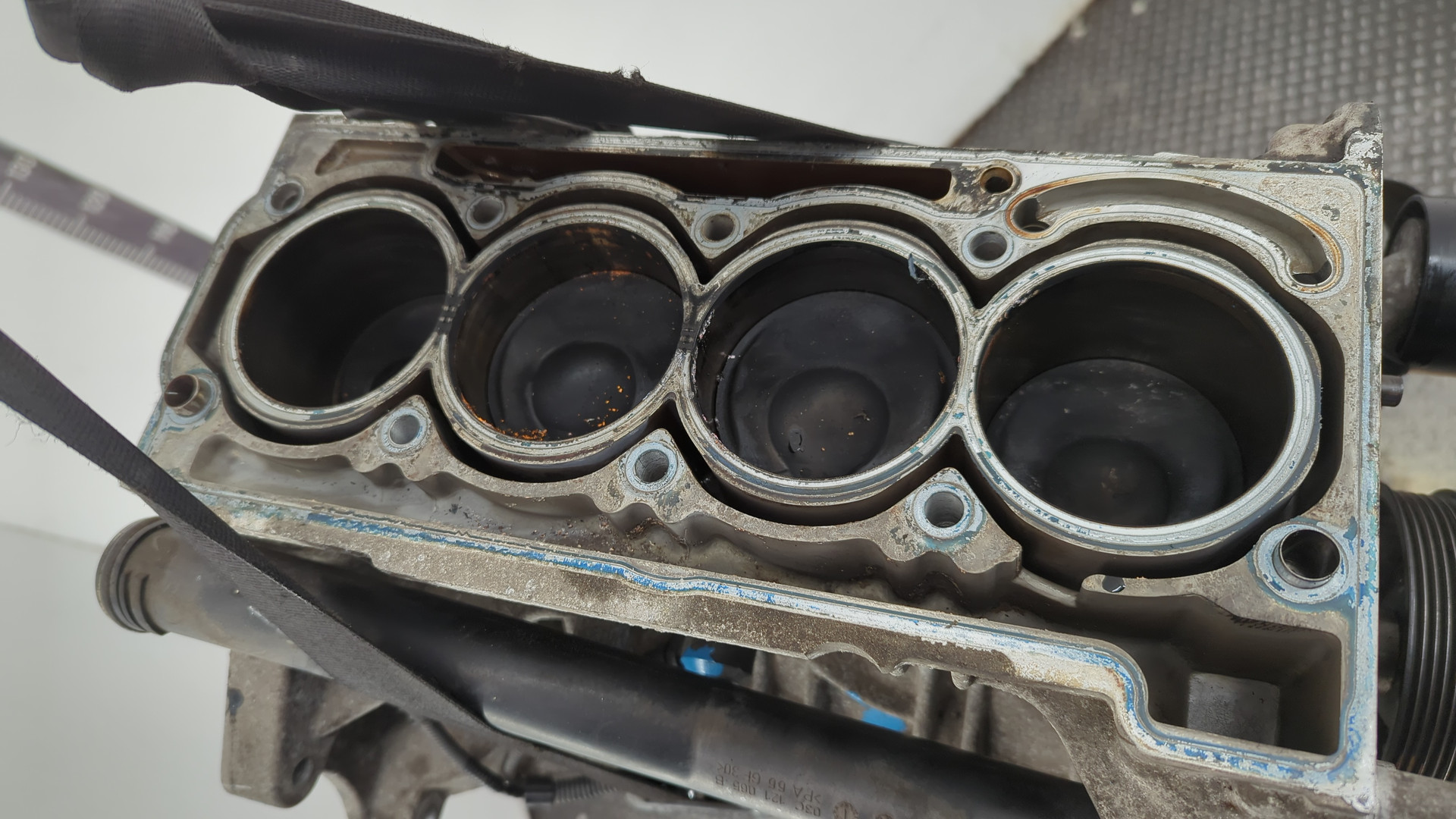 Блок двигателя