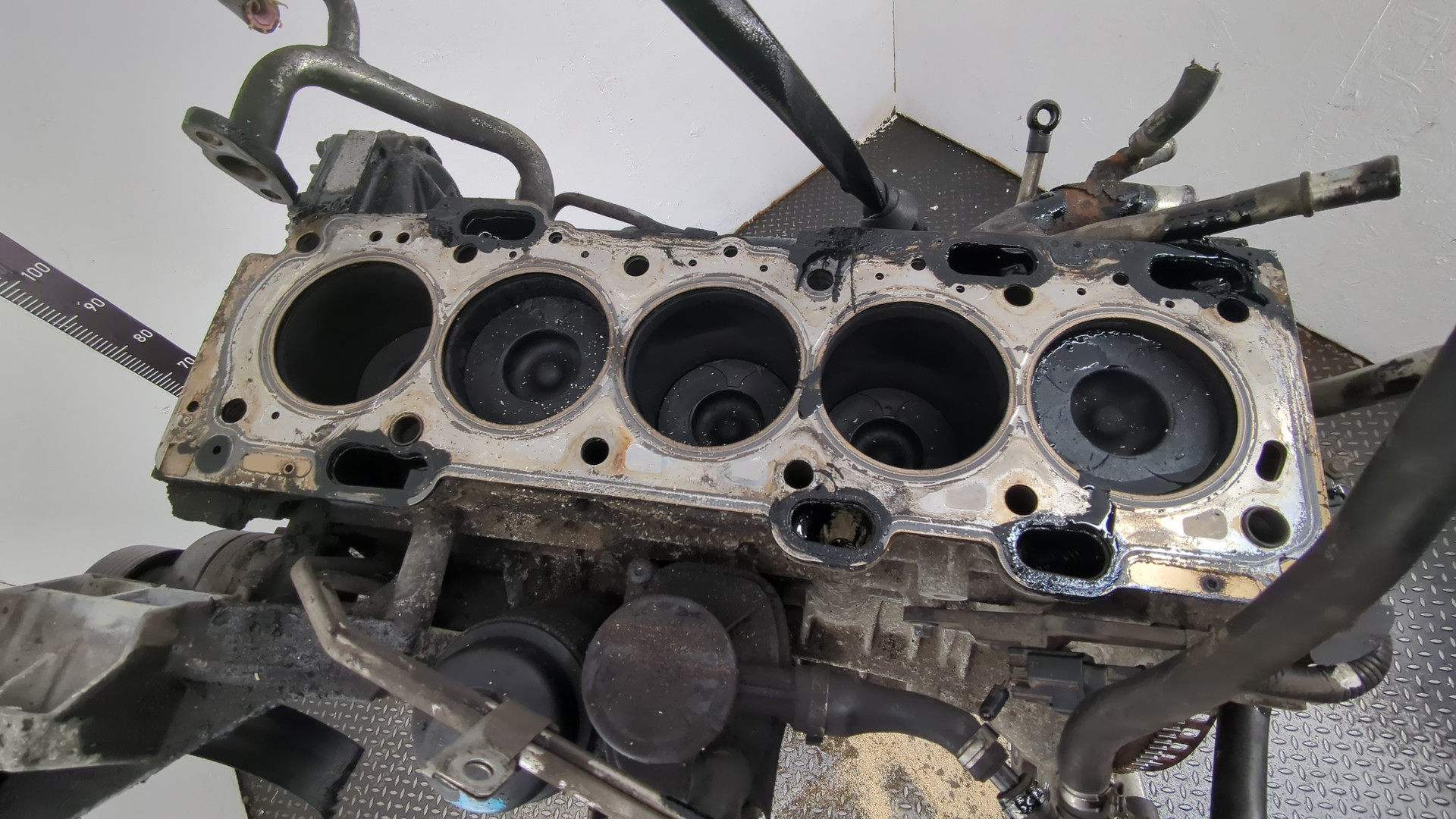 Блок двигателя