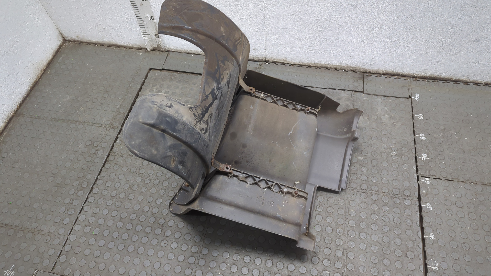 Подножка правая