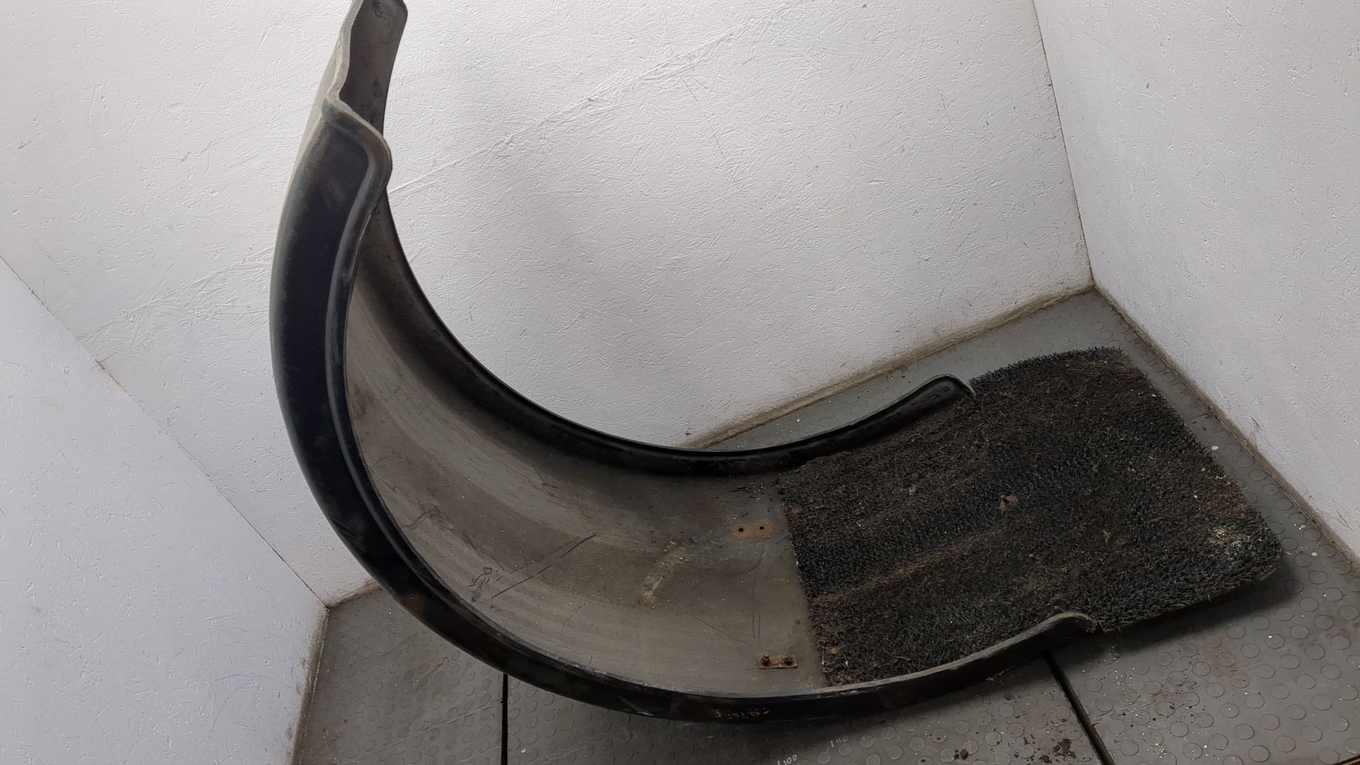 Крыло заднее правое