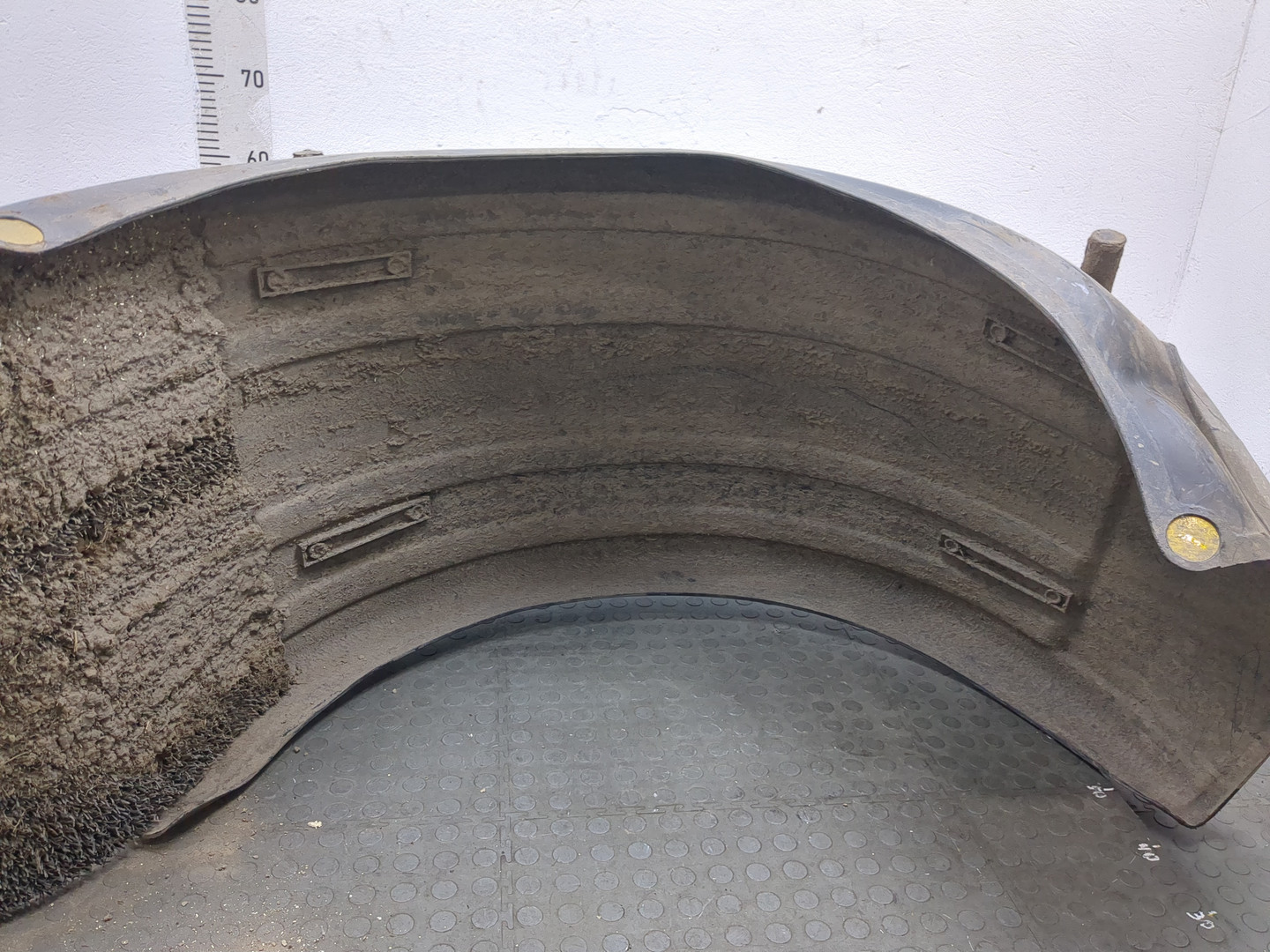 Крыло заднее правое