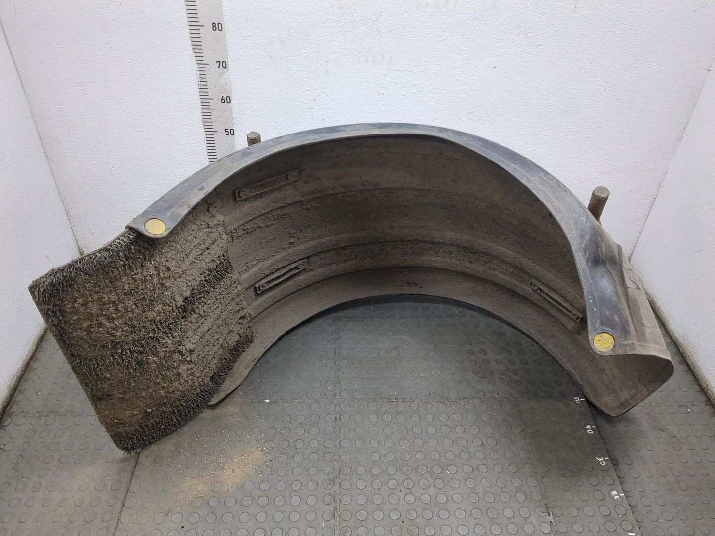 Крыло заднее правое