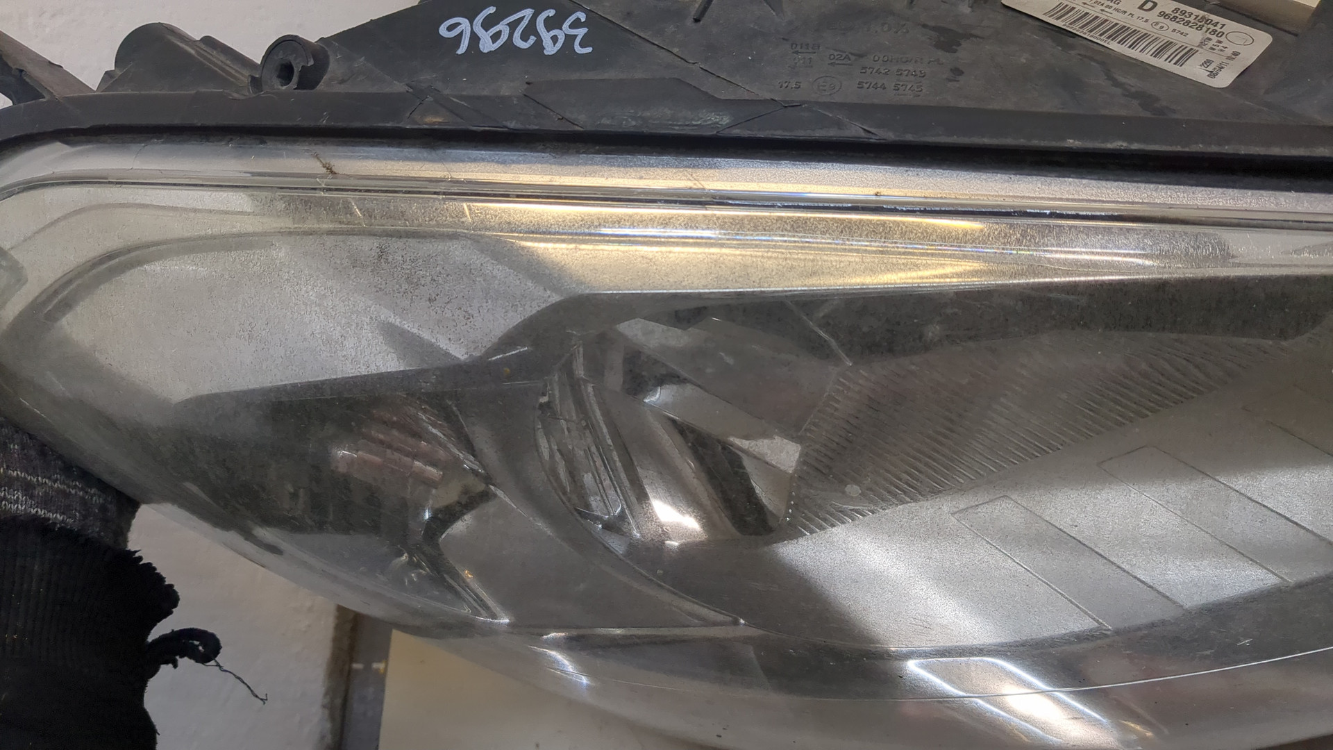 Фара правая