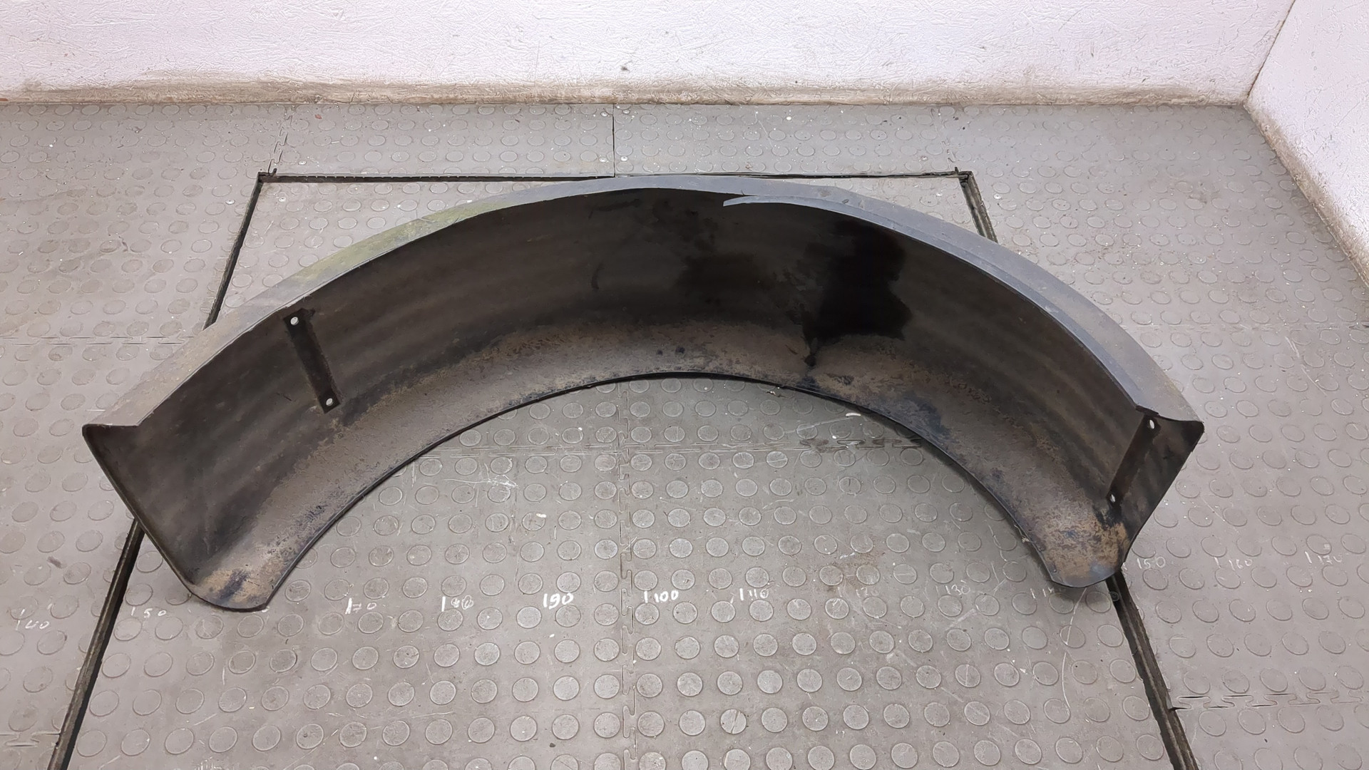 Крыло заднее левое