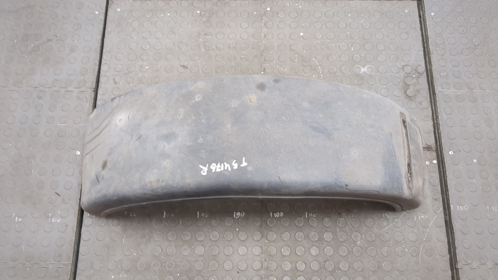 Крыло заднее правое